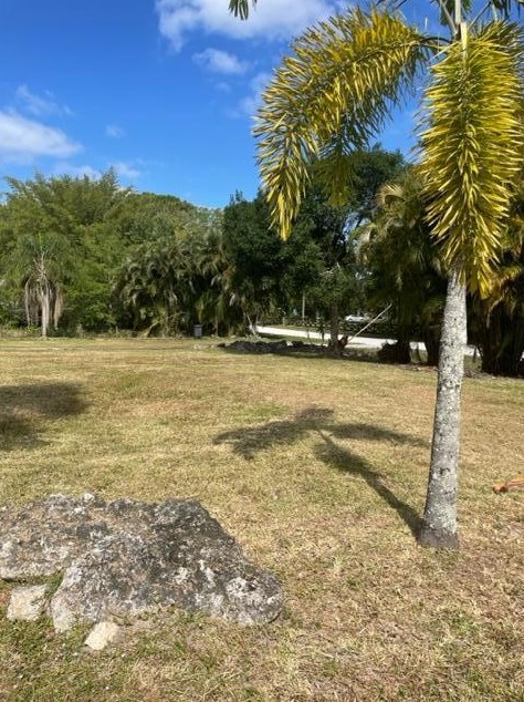 13530 52nd Ct, West Palm Beach, FL 33411-8166