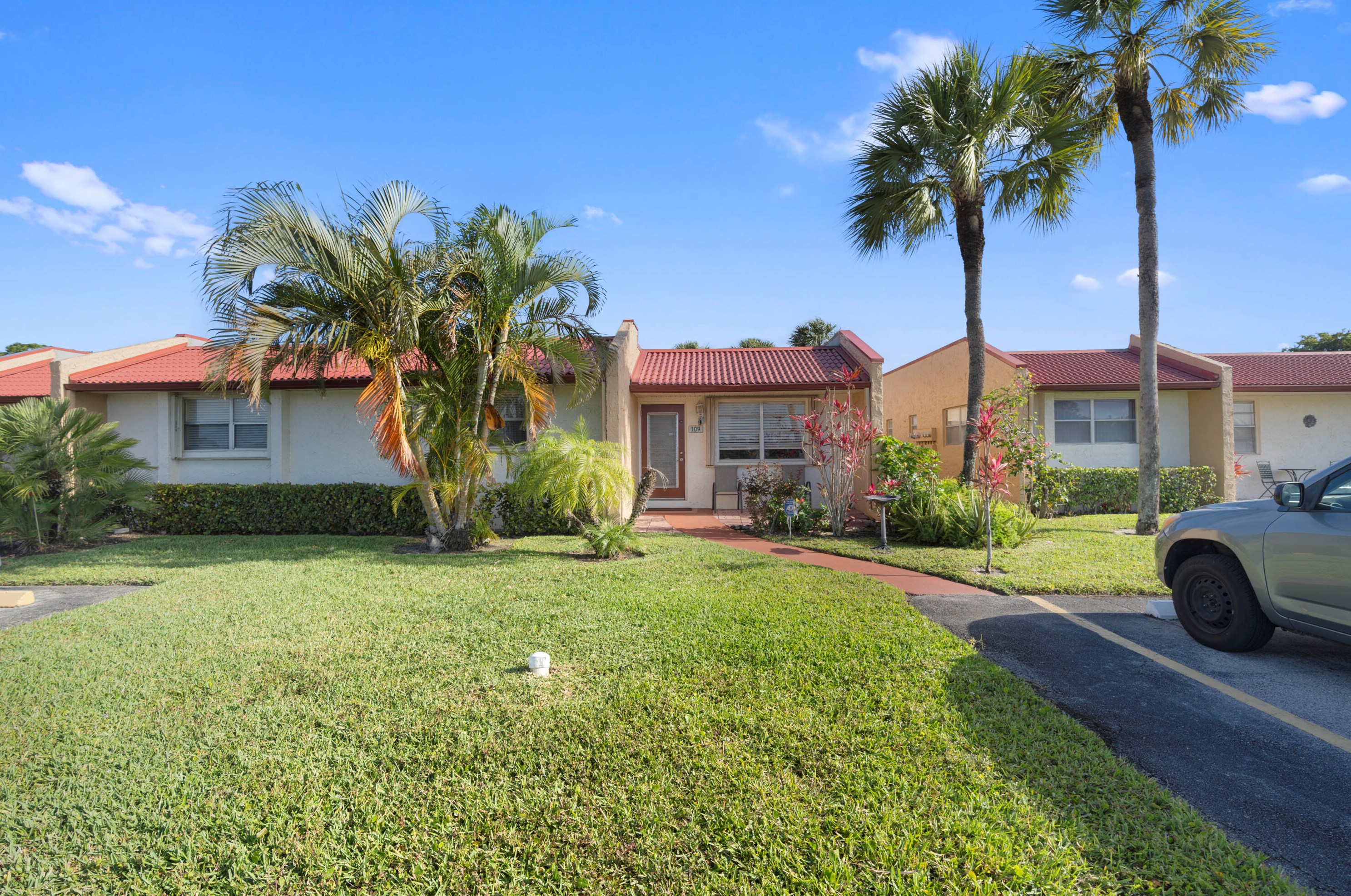 109 Golden River Dr, West Palm Beach, FL 33411-2268