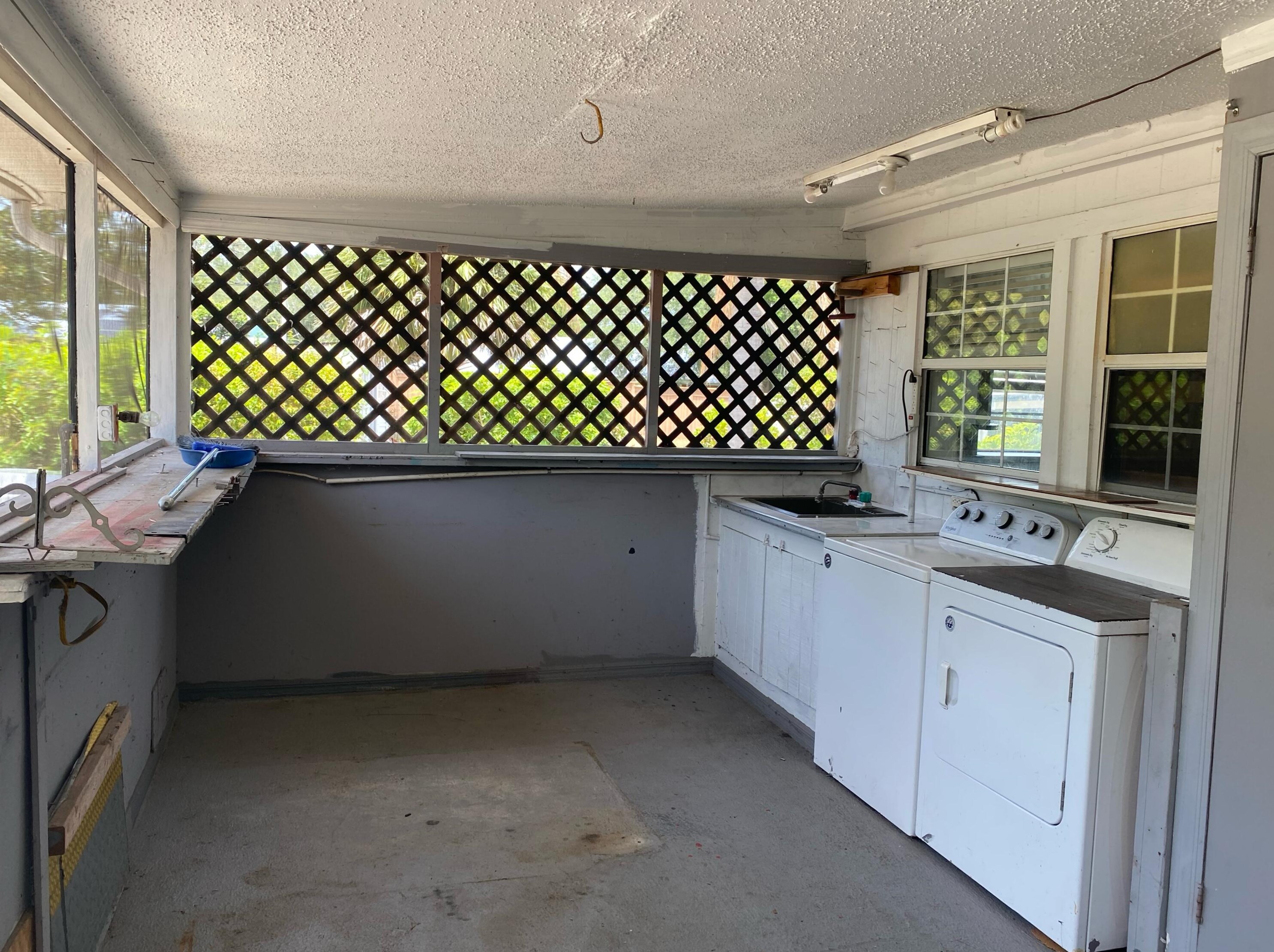 1069 Old Dixie Hwy, Vero Beach FL  32960-3746 exterior