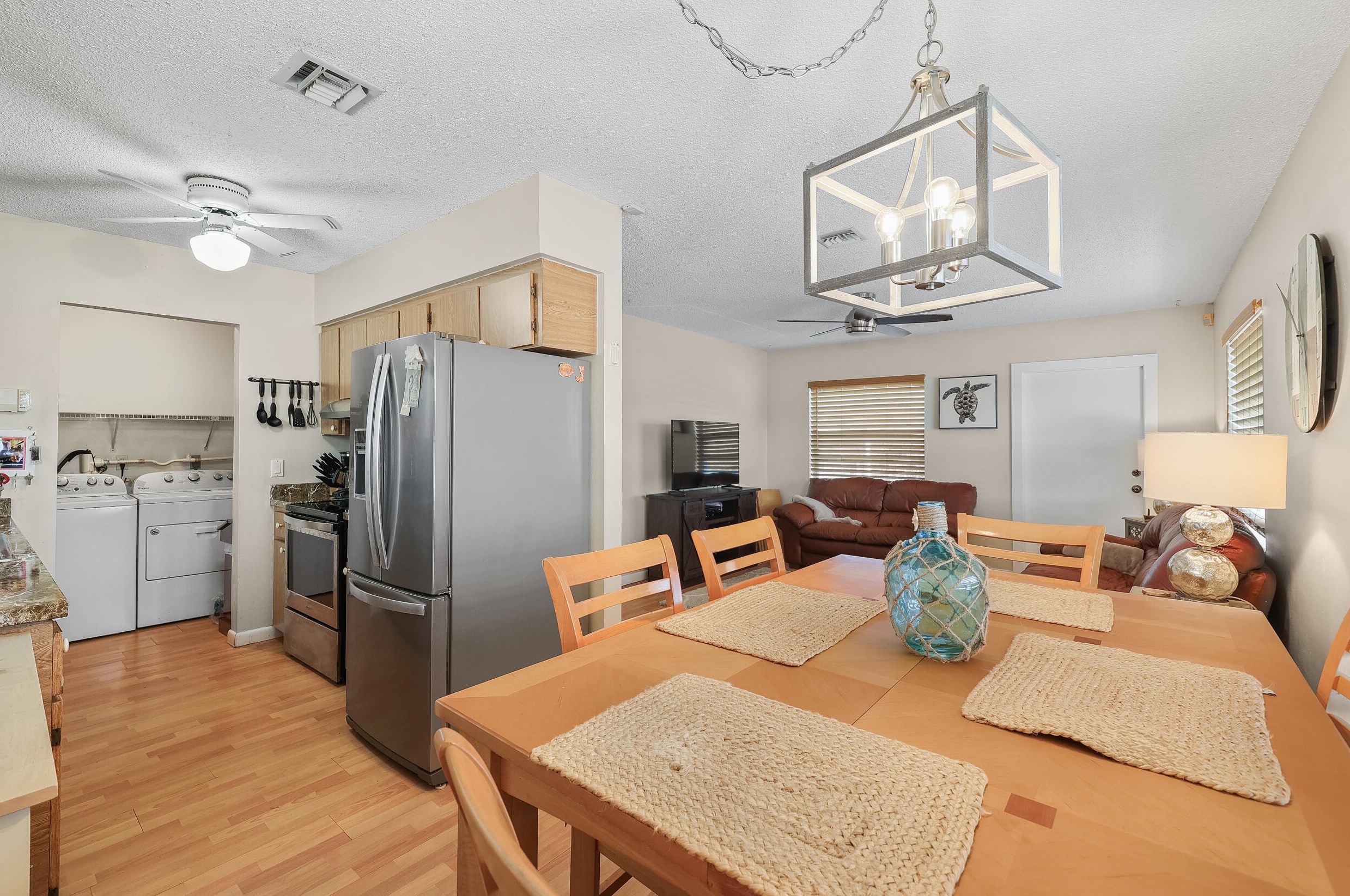 219 5th St, Jupiter, FL 33458