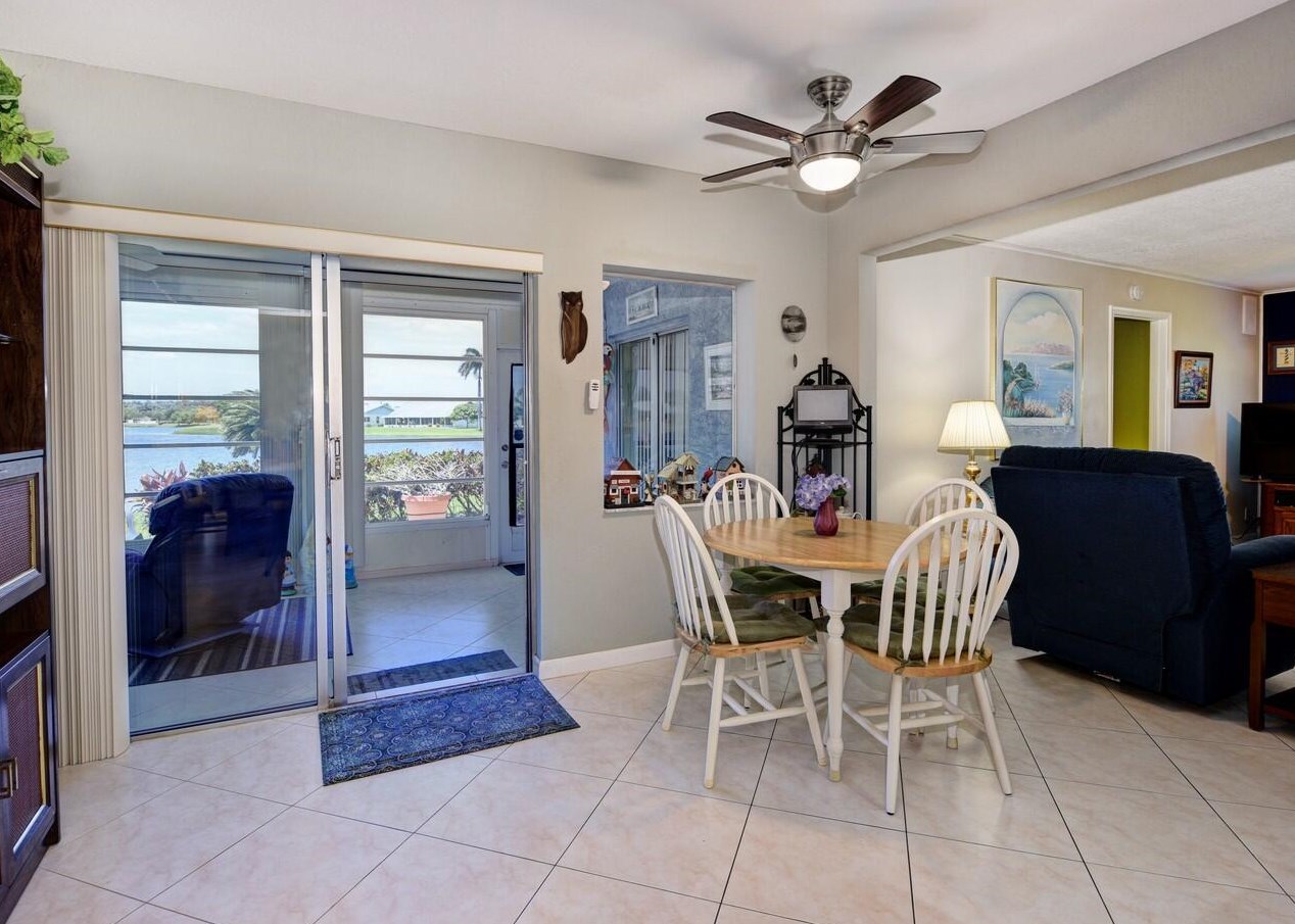 5197 Nicholas Dr, West Palm Beach FL  33417-1014 exterior