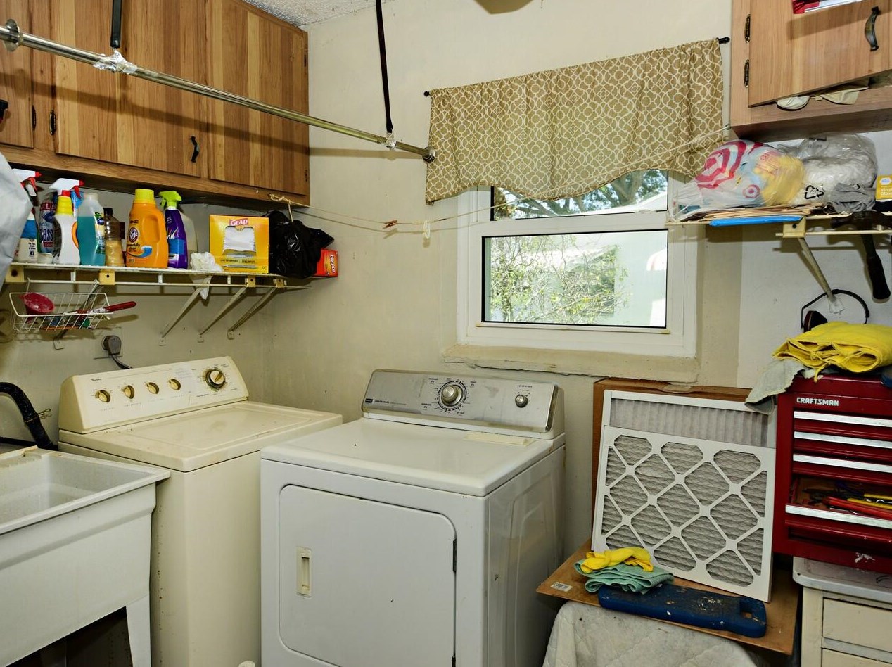 5197 Nicholas Dr, West Palm Beach FL  33417-1014 exterior