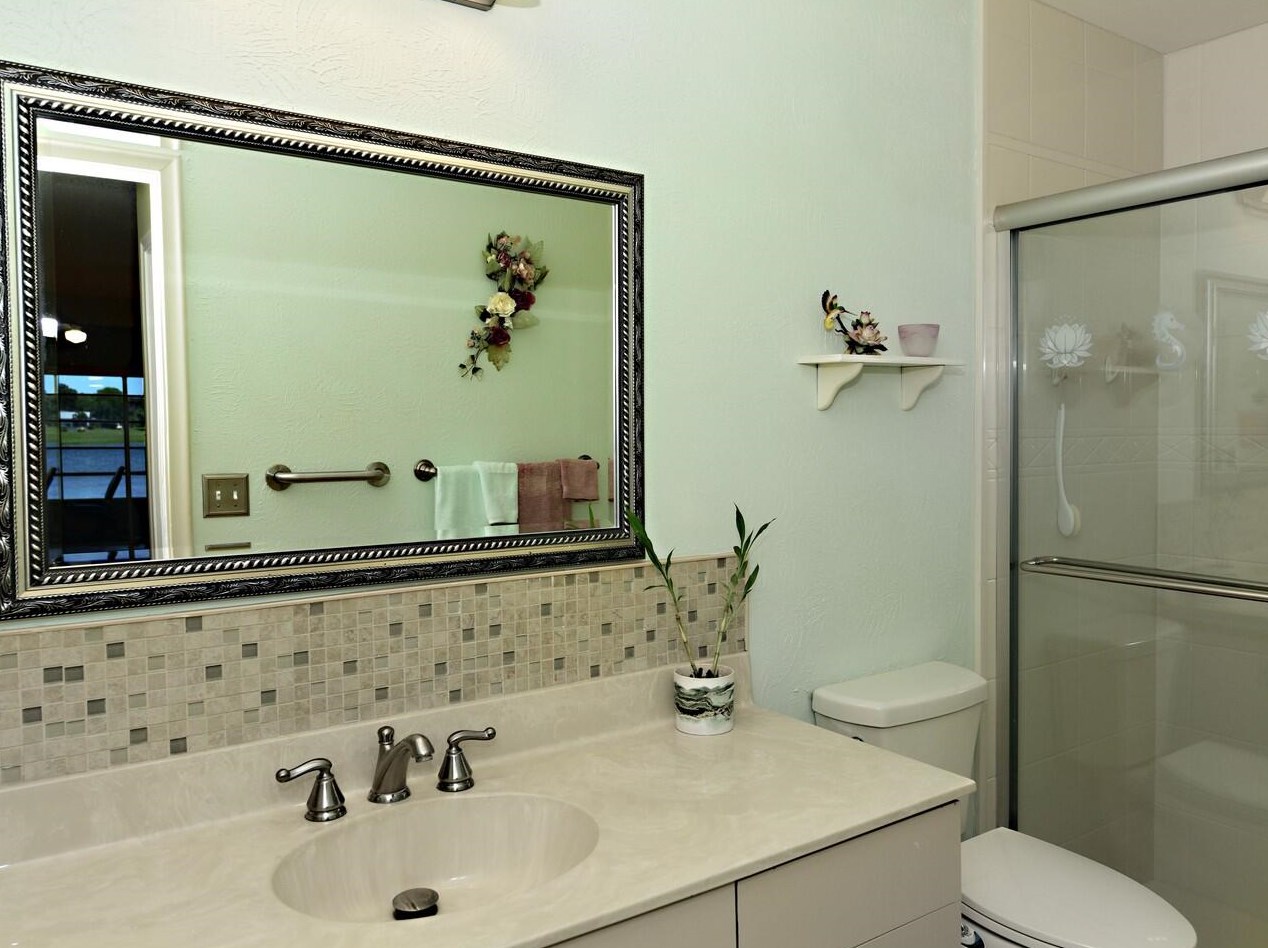 5197 Nicholas Dr, West Palm Beach FL  33417-1014 exterior