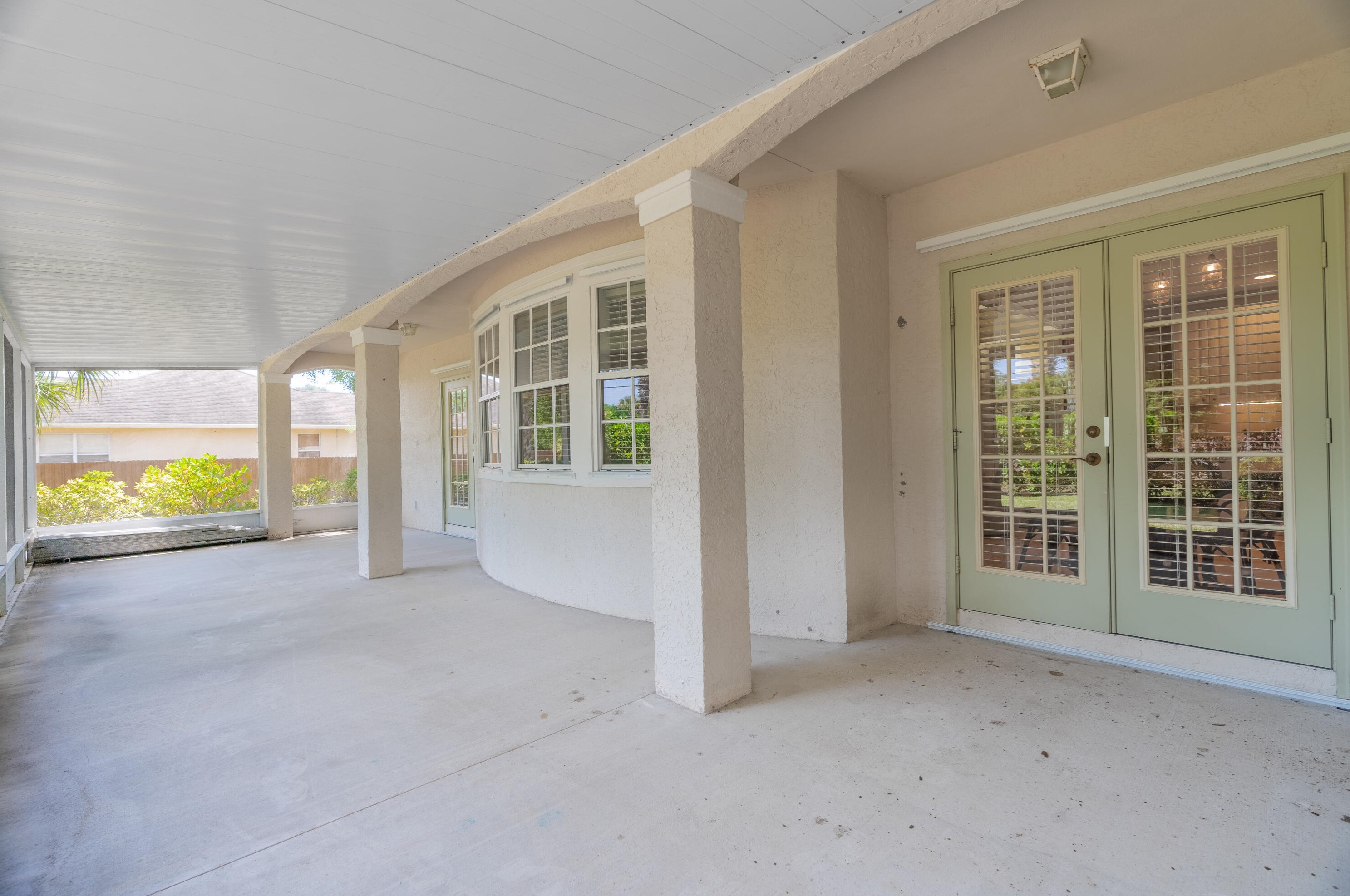 1641 Janette Ave, Fort Pierce FL 34953-1219 exterior