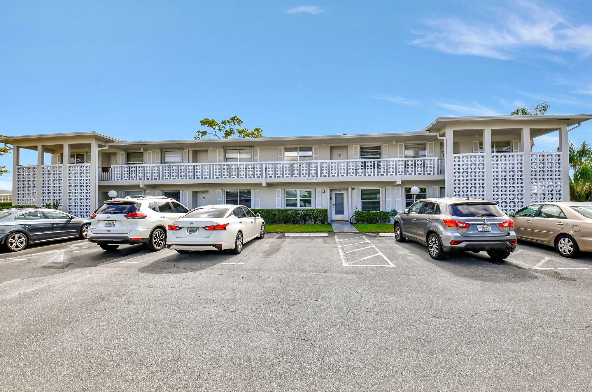 2721 15th St, Delray Beach, FL 33445-5877