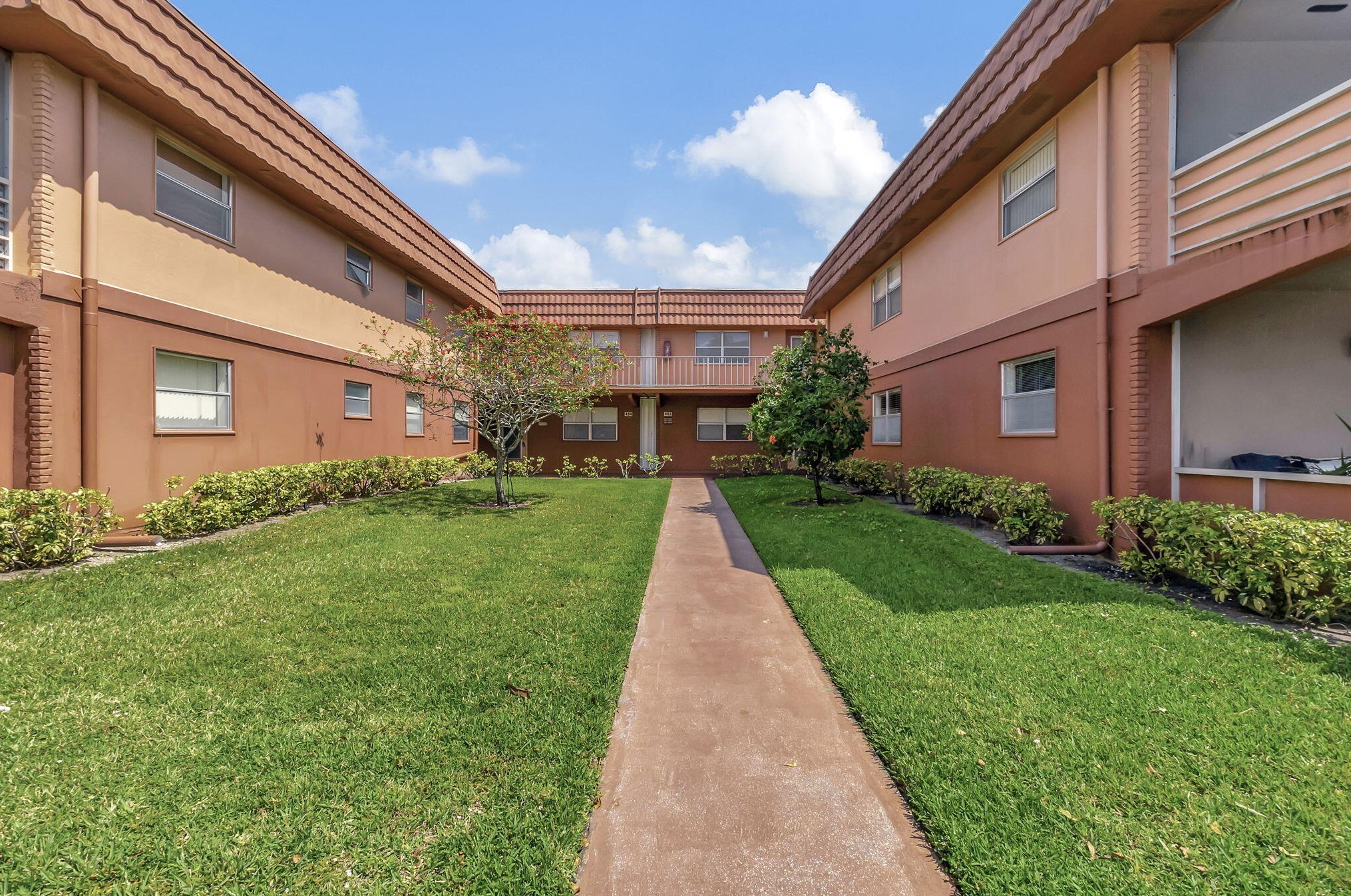 482 Saxony K, Delray Beach, FL 33446-1014