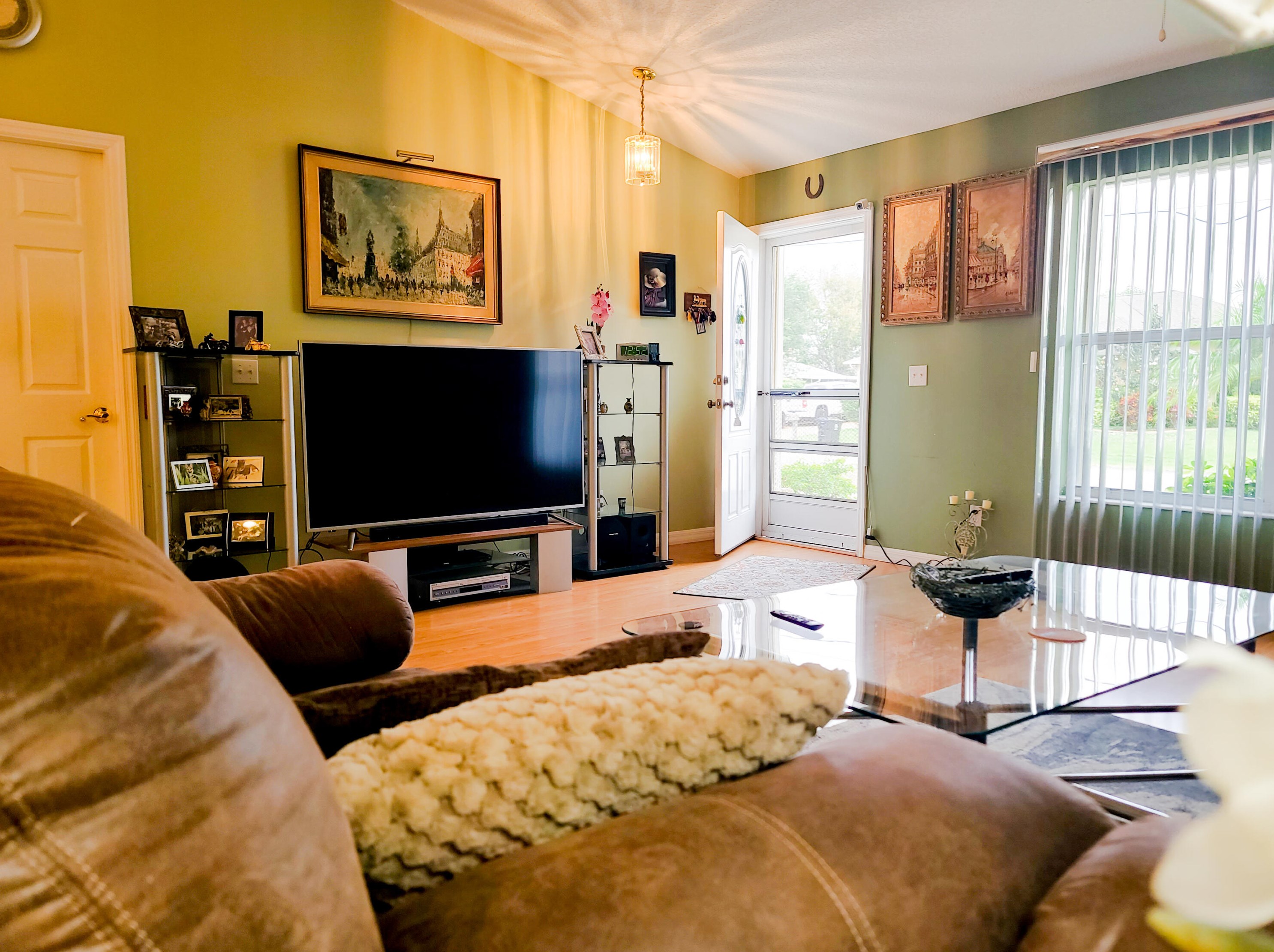 256 Ray Ave, Fort Pierce, FL 34983-3068