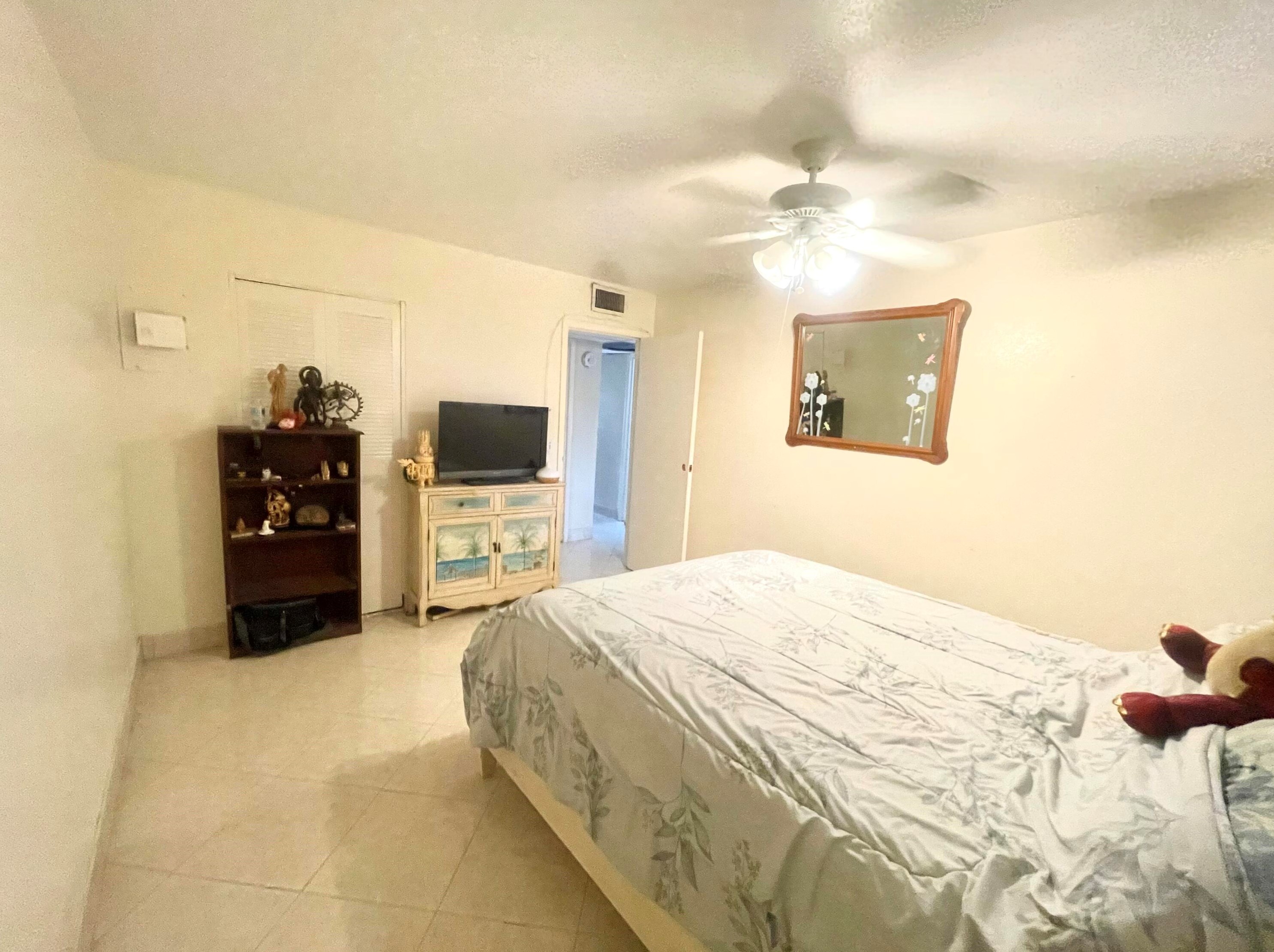 217 Saxony, Delray Beach FL  33446-1843 exterior