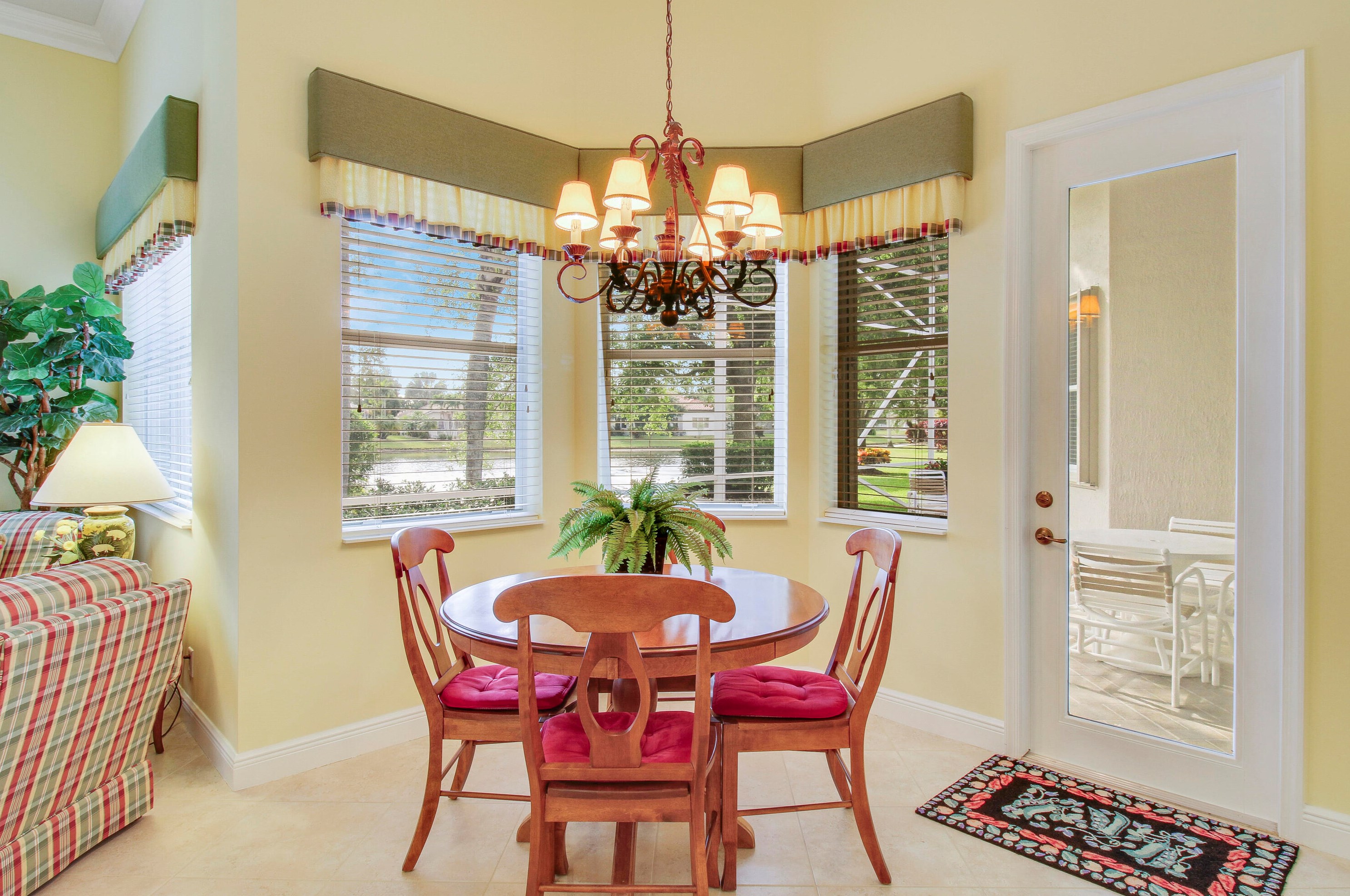 6694 Murano Way, Lake Worth FL  33467-4615 exterior