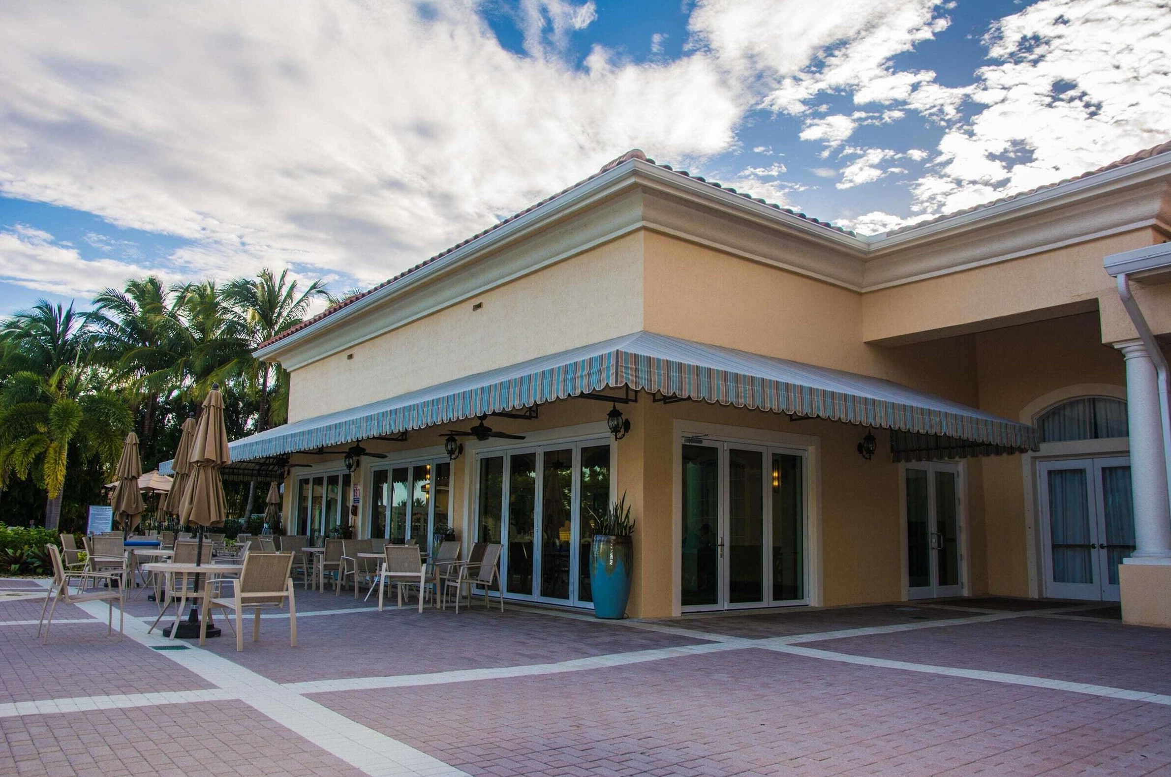 6694 Murano Way, Lake Worth FL  33467-4615 exterior