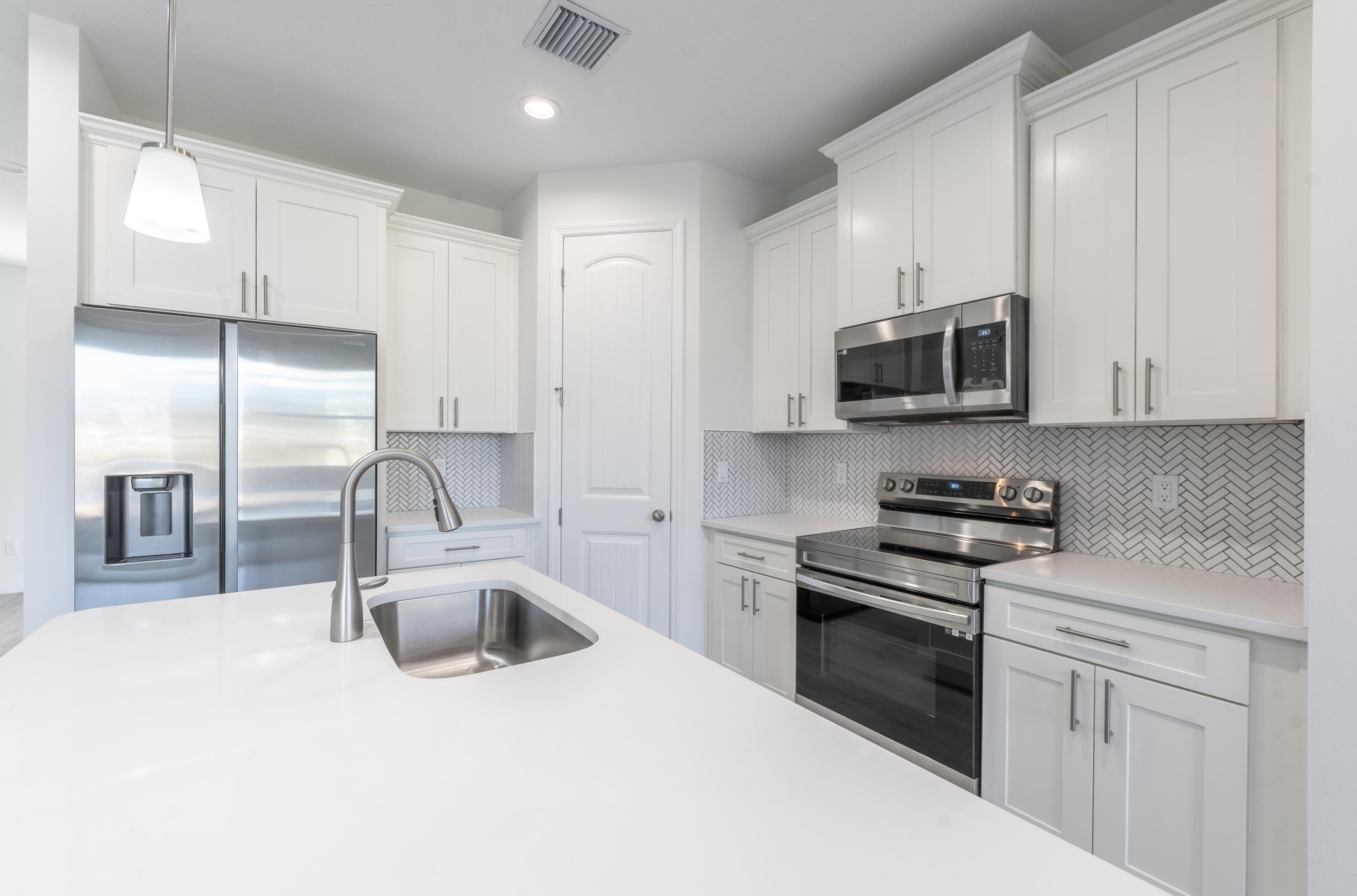 532 Sw Sansom Ln, Port Saint Lucie, FL 34953