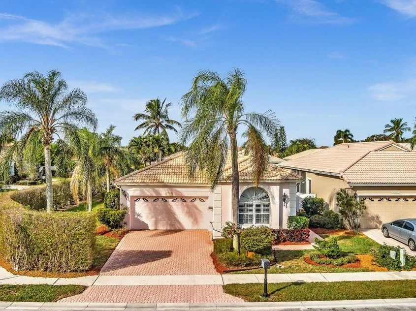 23445 Alzira Cir, Boca Raton, FL 33433-8232