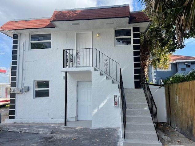 302 Tamarind Ave, West Palm Beach, FL 33401-4416