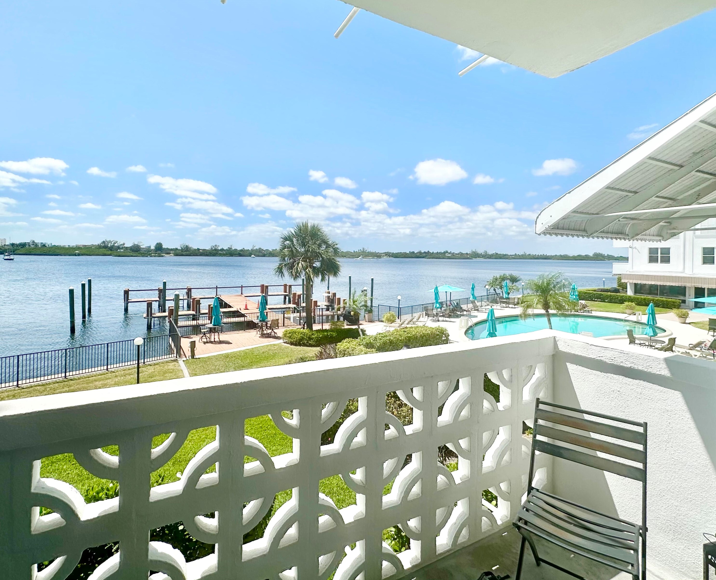 2840 S Ocean Blvd #2100, Palm Beach, FL 33480