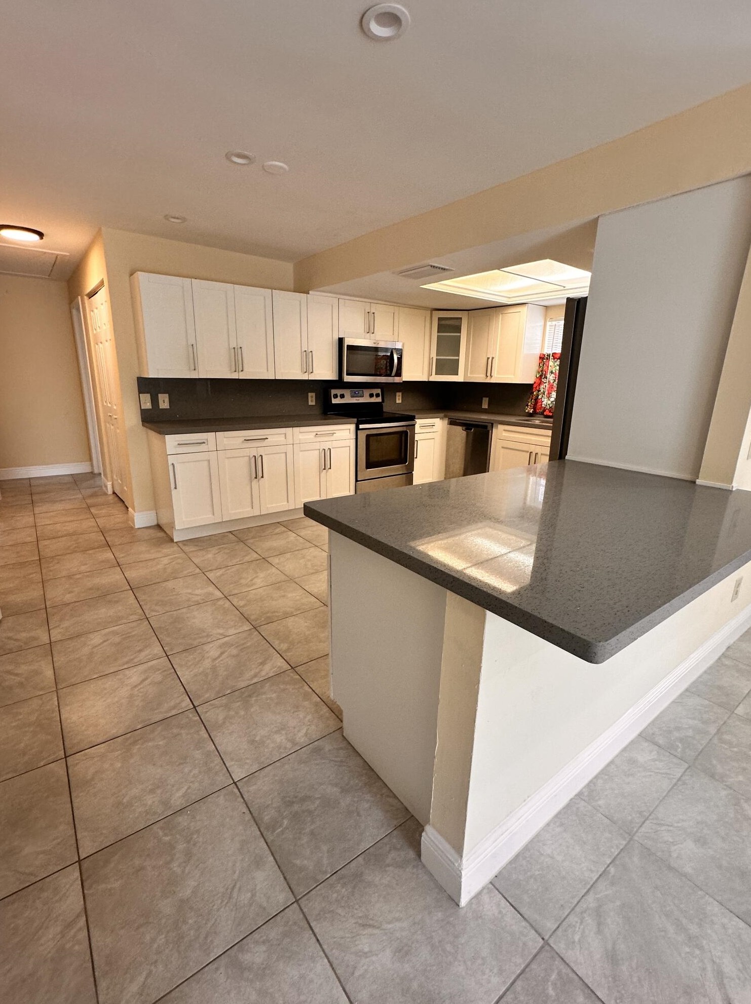 1355 22nd Ave, Vero Beach, FL 32962-6136