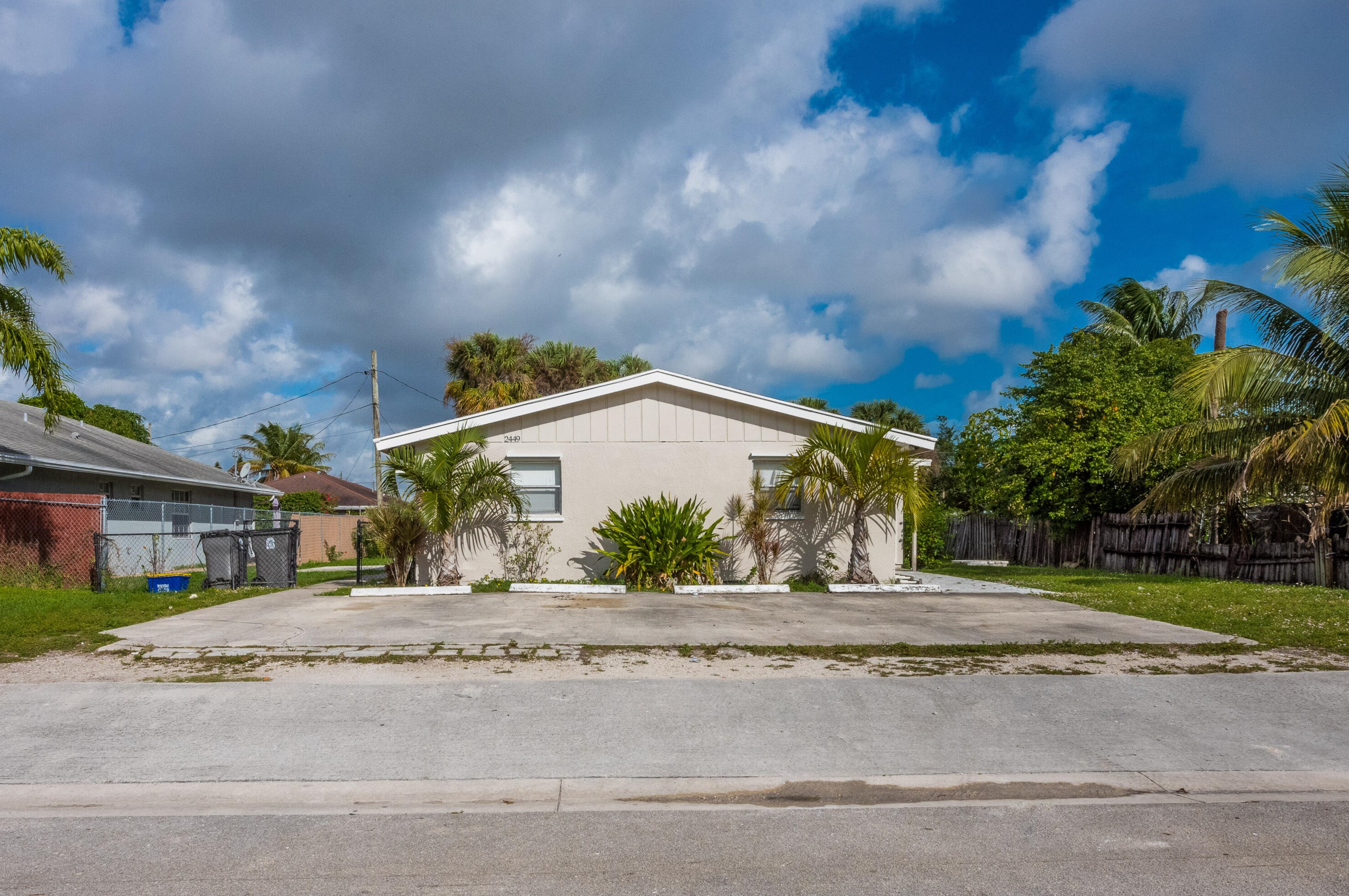 2449 Saginaw Ave, West Palm Beach, FL 33409