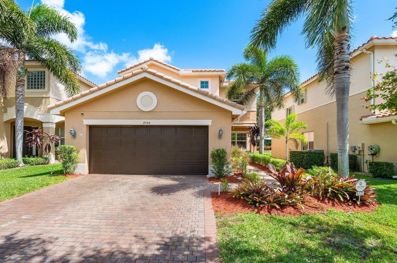 8133 Brigamar Isles Ave, Boynton Beach, FL 33473