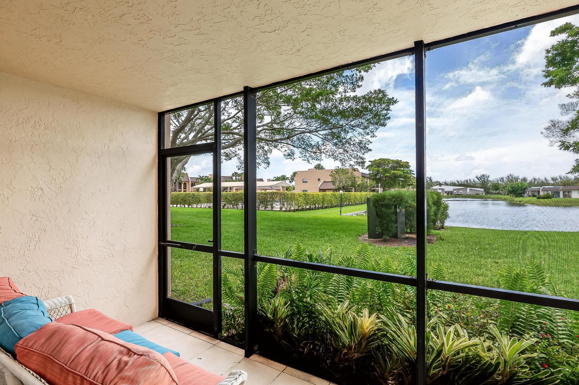 140 Lake Nancy Ln #113, West Palm Beach, FL 33411