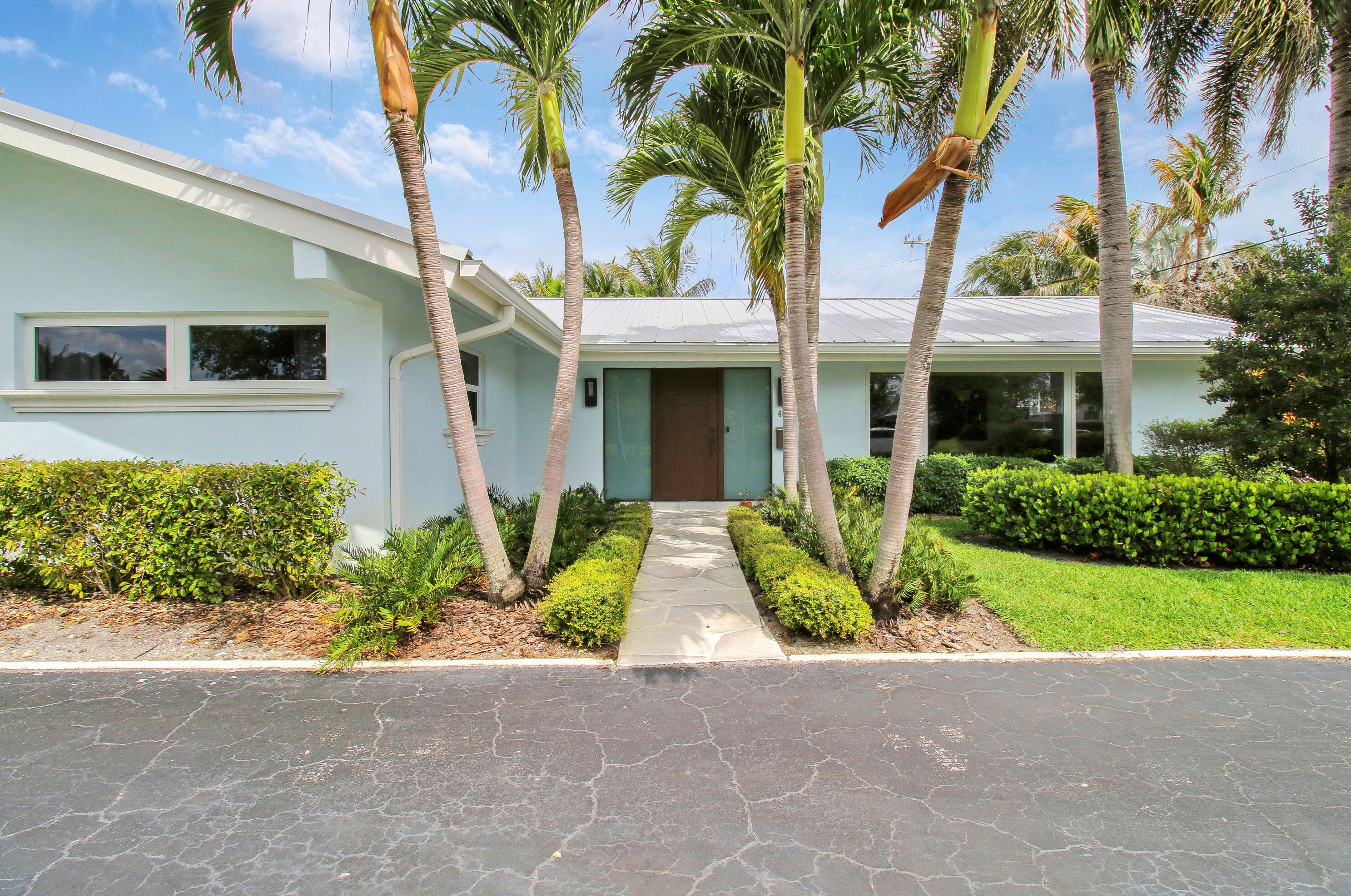 407 Privateer Rd, West Palm Beach, FL 33408-4329