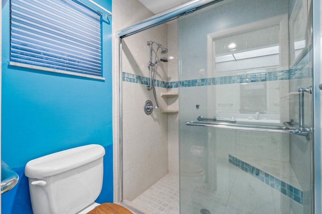 8161 Eaglewood Way, Hobe Sound FL 33455-7655 exterior