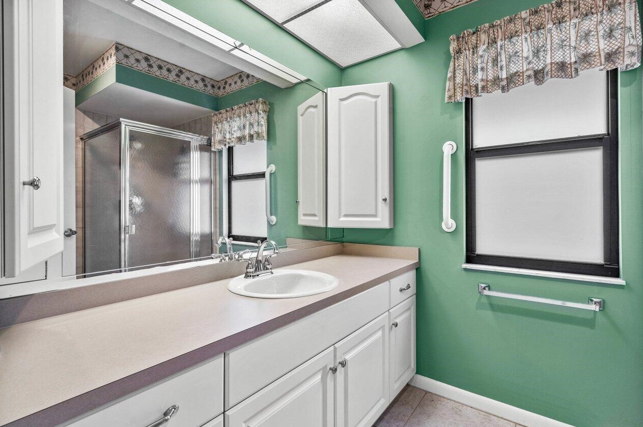 8161 Eaglewood Way, Hobe Sound FL 33455-7655 exterior