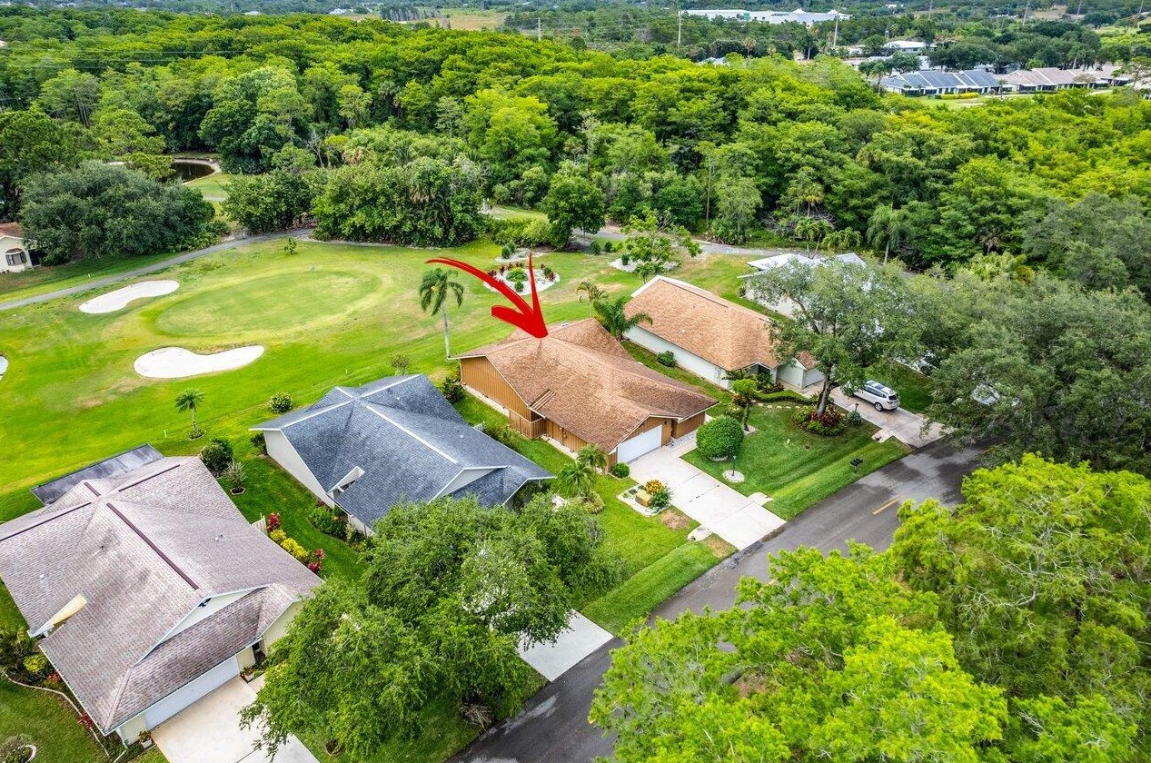 8161 Eaglewood Way, Hobe Sound FL 33455-7655 exterior