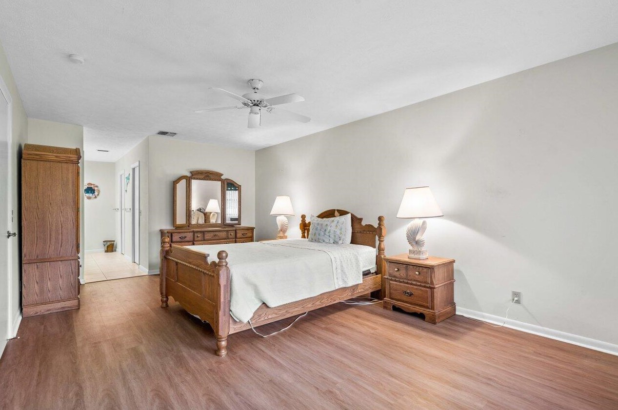 8161 Eaglewood Way, Hobe Sound FL 33455-7655 exterior