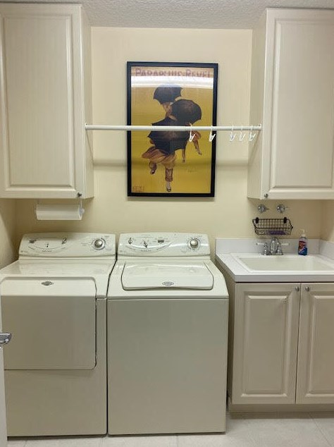 37 Harbour Isle Dr, Fort Pierce FL 34949-2749 exterior