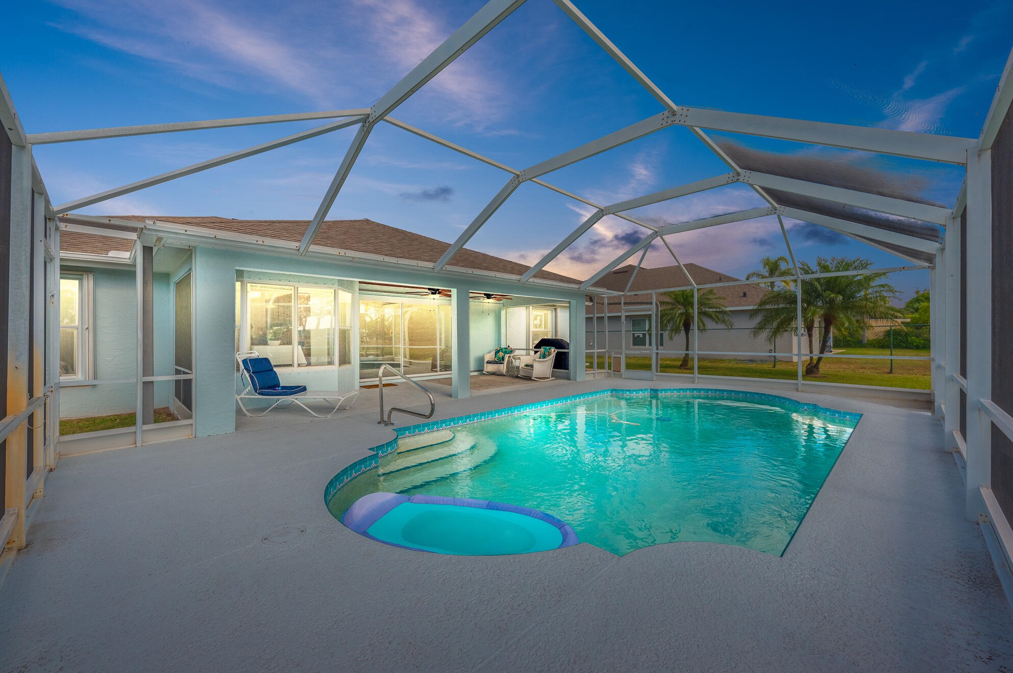 1937 Mantua St, Fort Pierce, FL 34952-6736