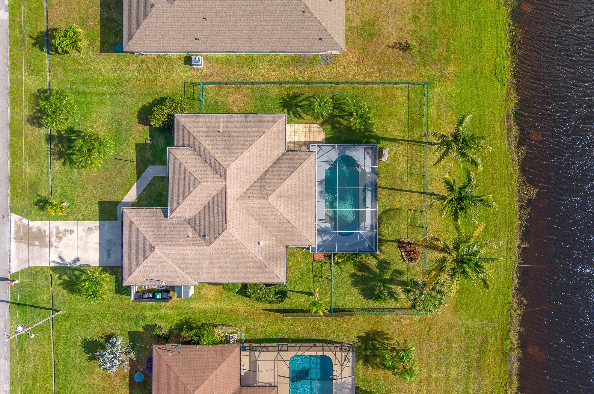 1937 Mantua St, Fort Pierce FL  34952-6736 exterior