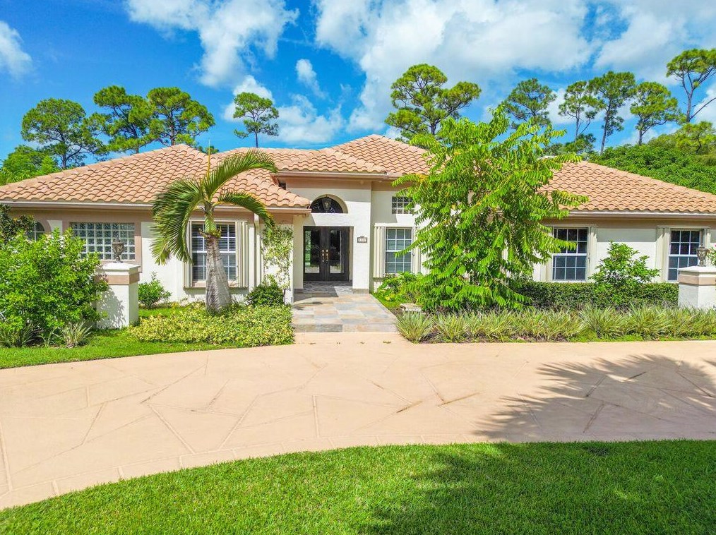 8777 Estate Dr, West Palm Beach, FL 33411-6594