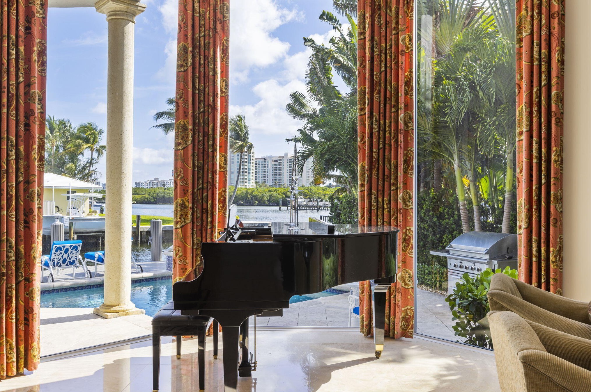 883 Glouchester St, Boca Raton FL 33487-3211 exterior