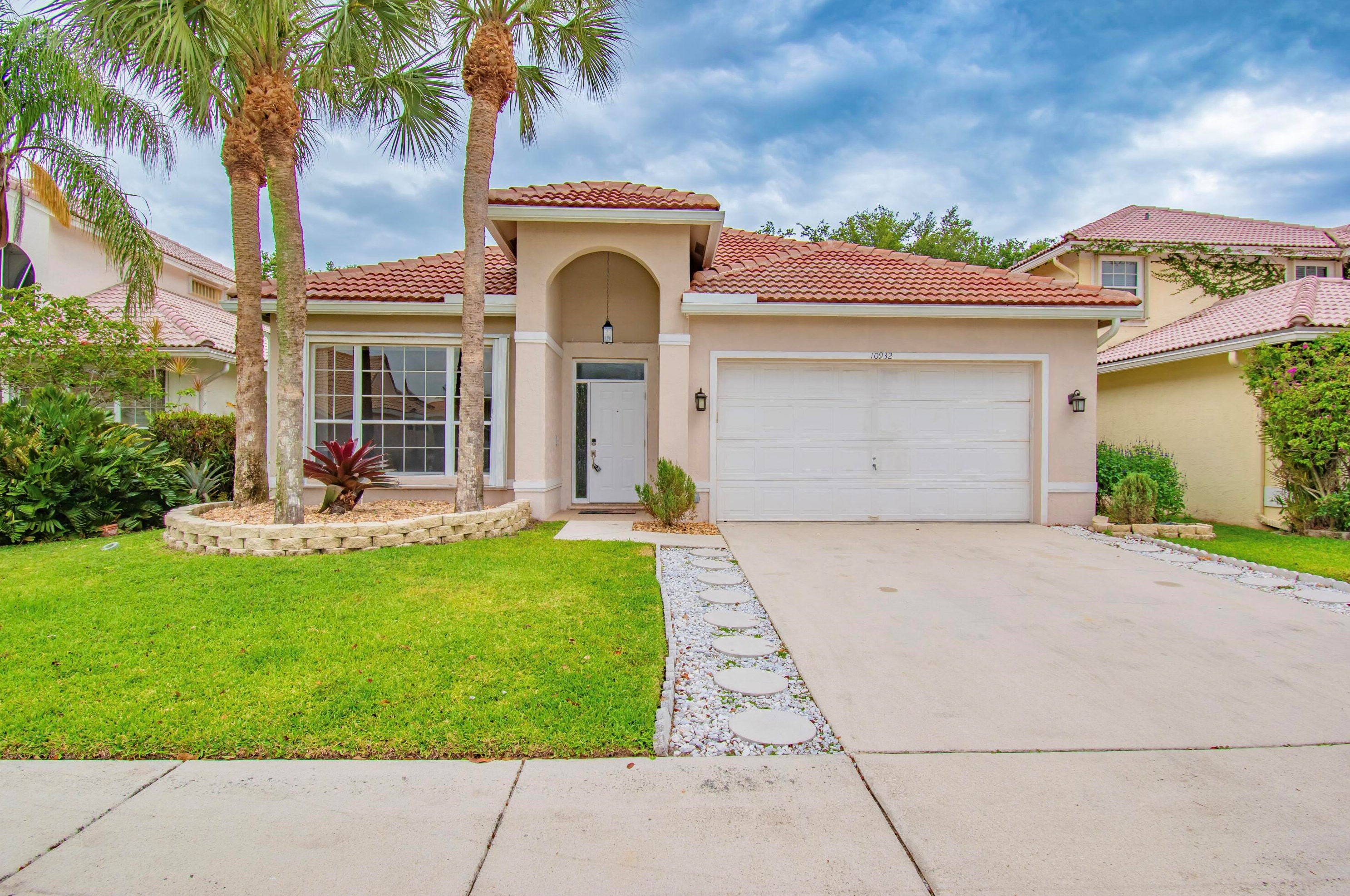 10932 N Danbury Way, Boca Raton, FL 33498