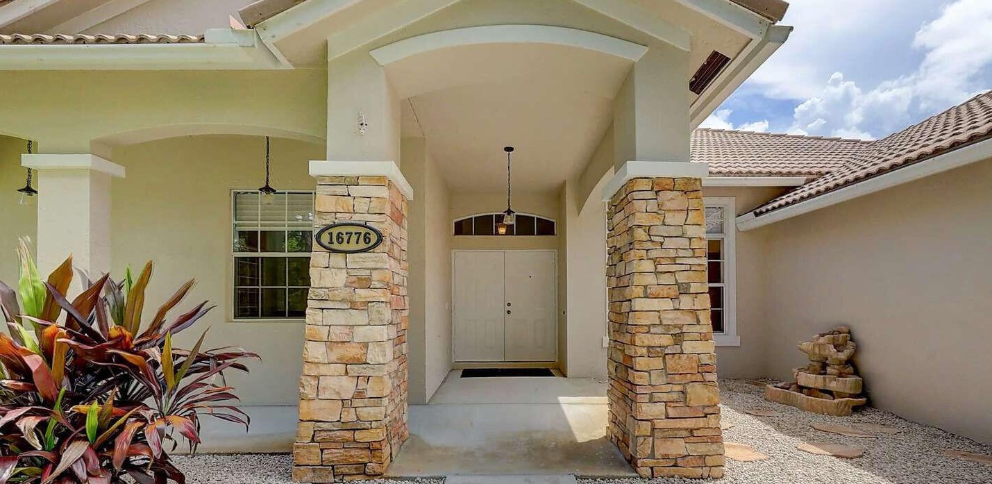 16776 73rd Ct, Town Of Loxahatchee Groves, FL 33470-3075