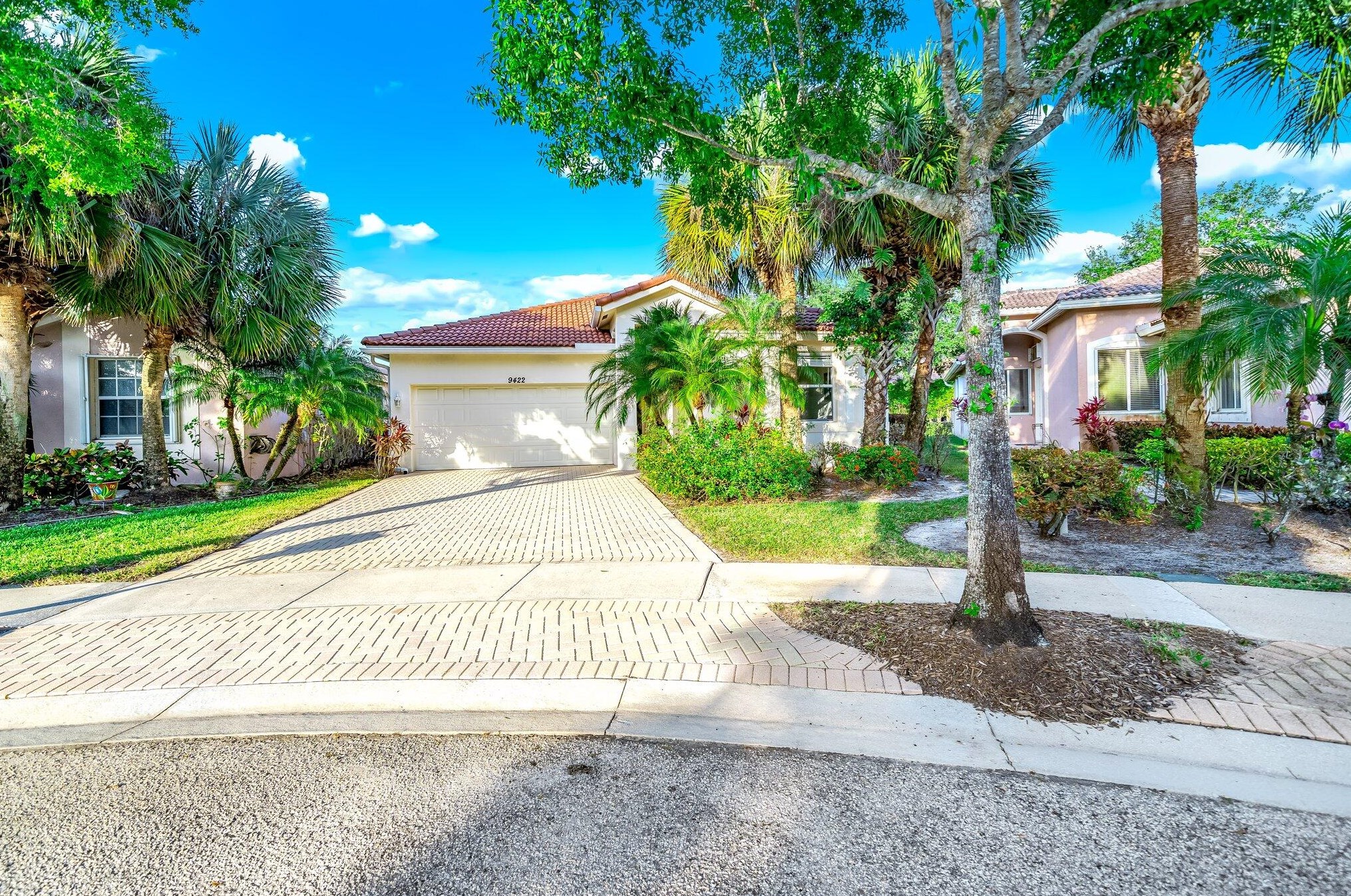 9422 Sandpiper Ln, West Palm Beach, FL 33411-6314