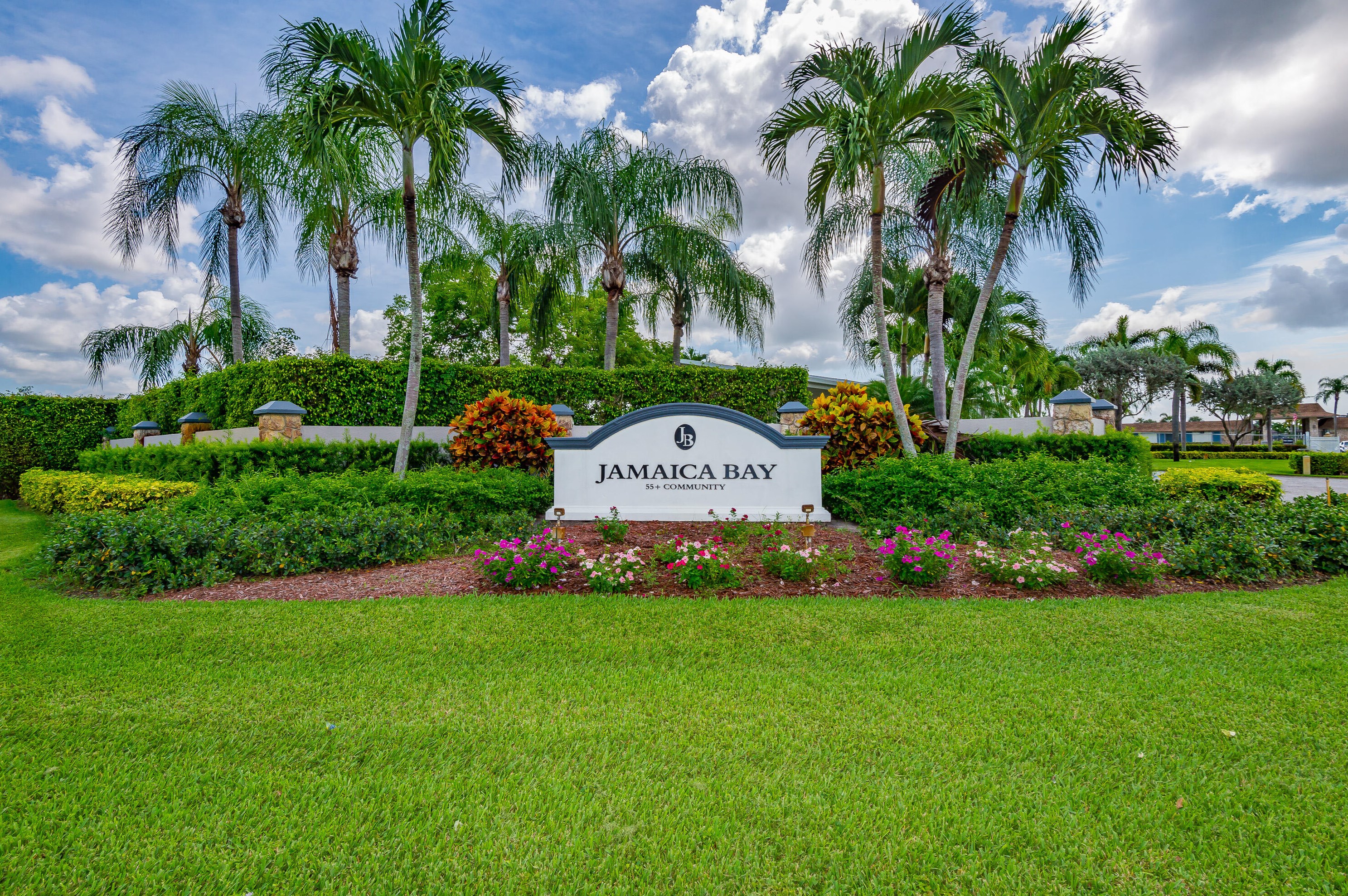 10024 Granada Bay, Boynton Beach FL 33436-2221 exterior