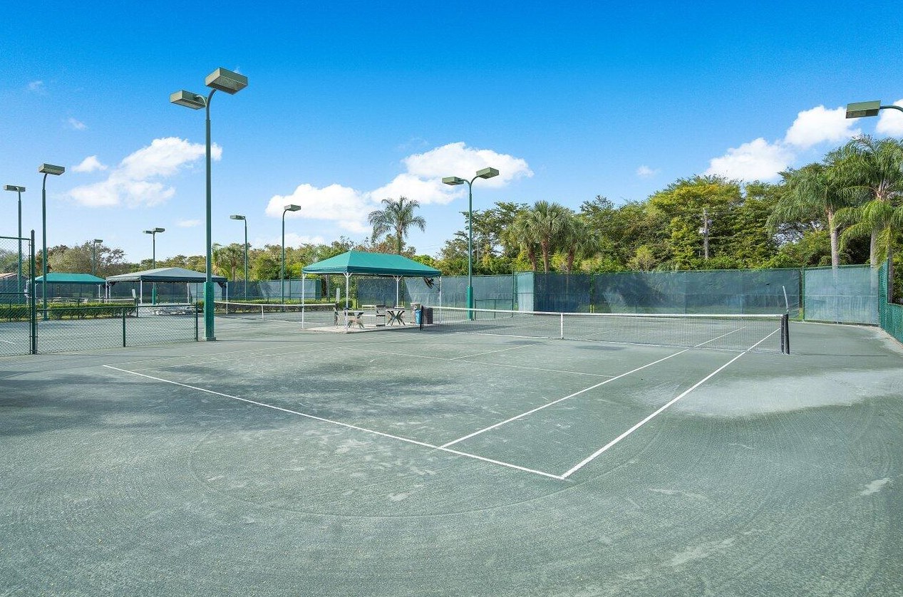 5109 Corbel Lk Way, Boynton Beach FL 33437-1696 exterior