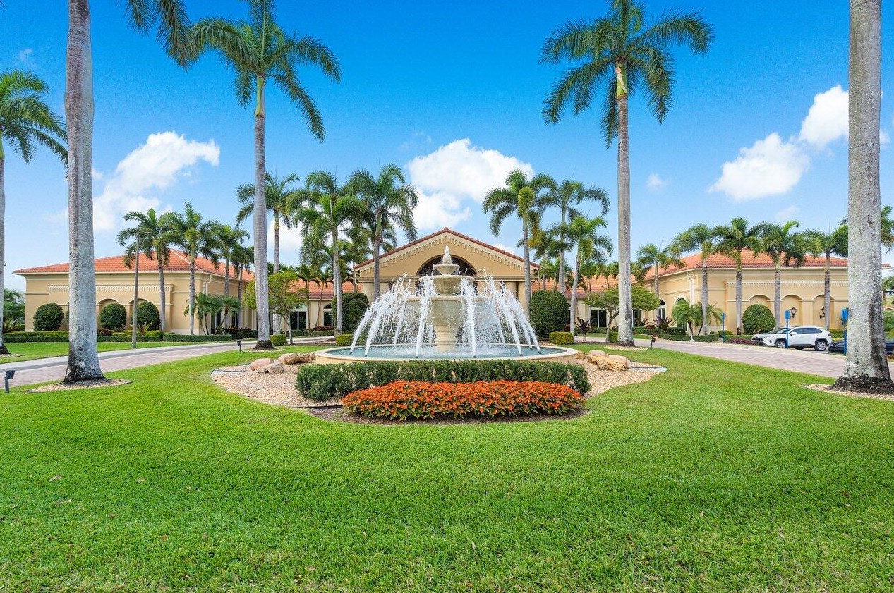 5109 Corbel Lk Way, Boynton Beach FL 33437-1696 exterior