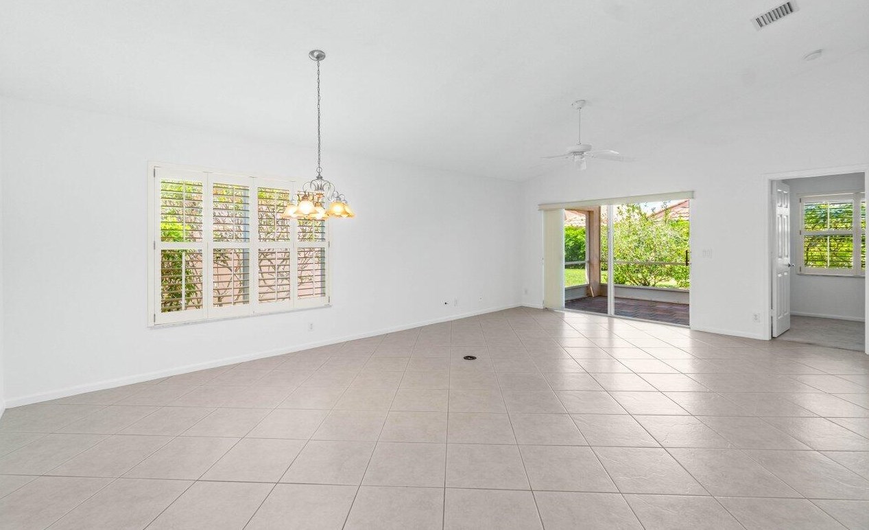 5109 Corbel Lk Way, Boynton Beach FL 33437-1696 exterior