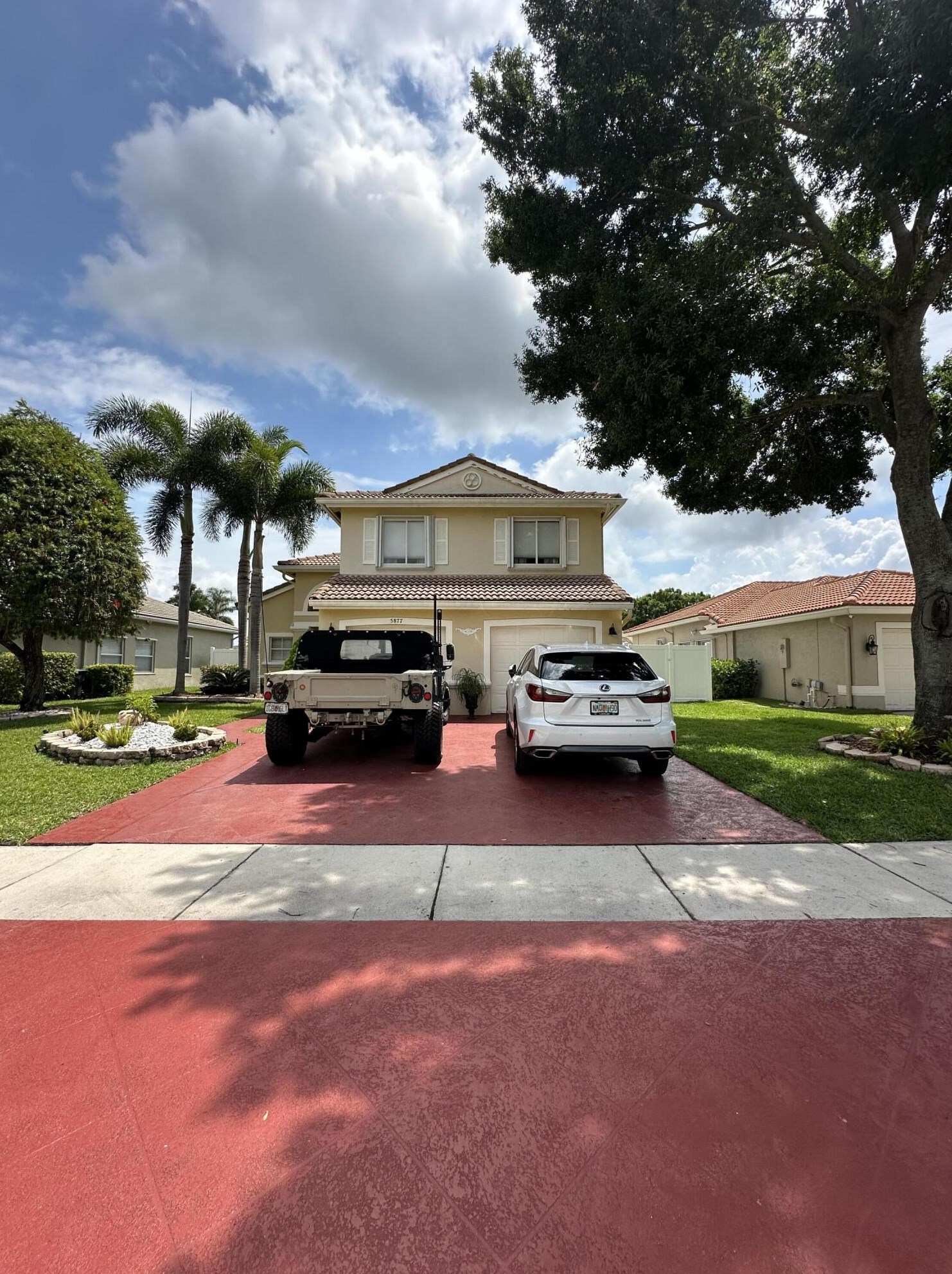 5877 Las Colinas Cir, Lake Worth, FL 33463-6557