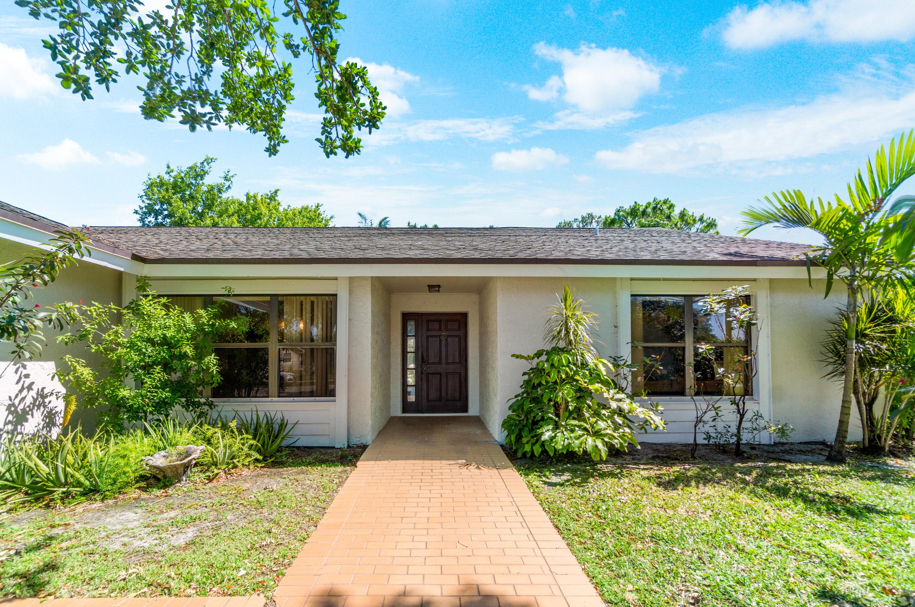 14111 Tecoma Dr, West Palm Beach, FL 33414-8649