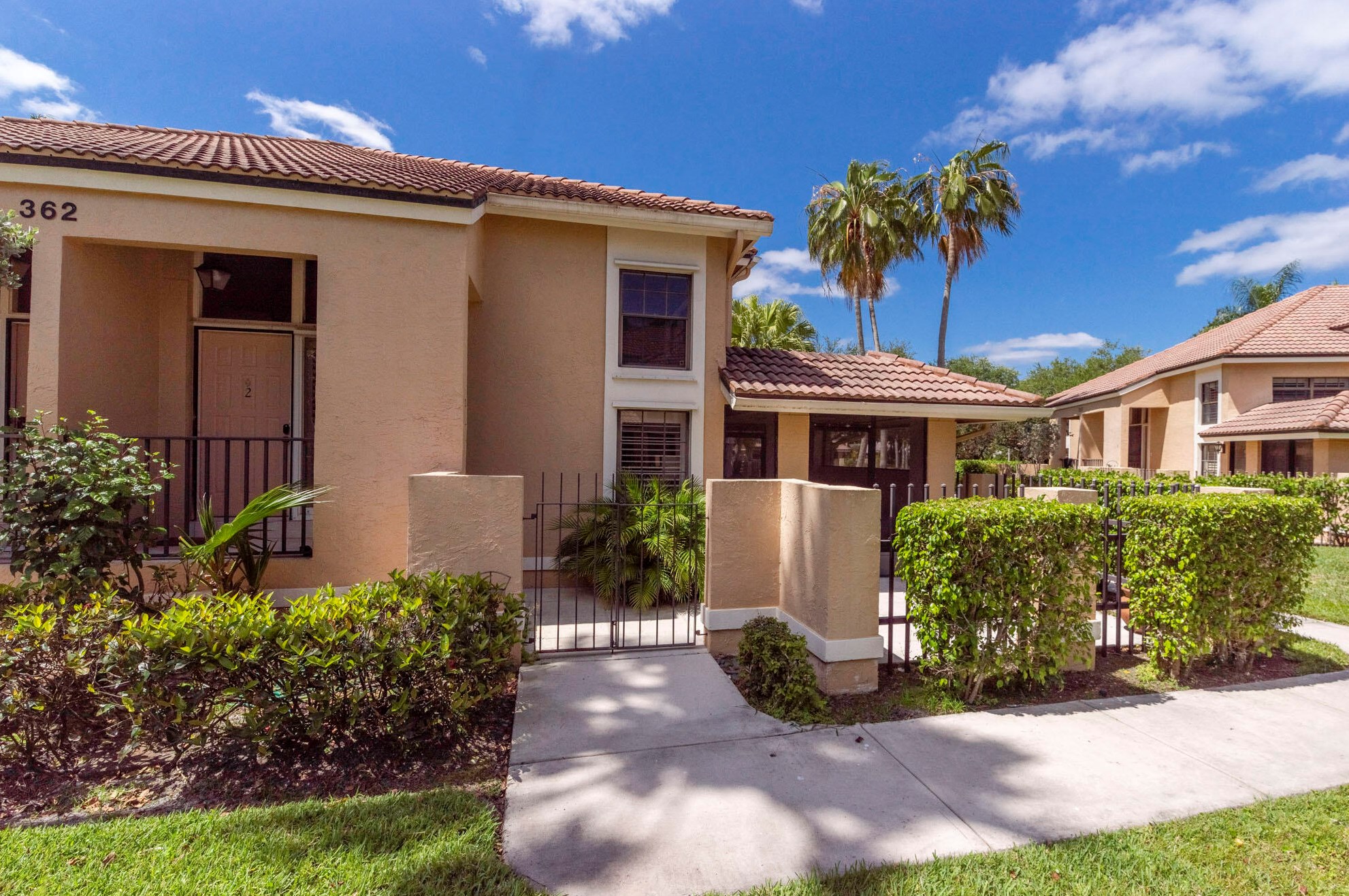 362 Prestwick Cir, West Palm Beach, FL 33418-8418
