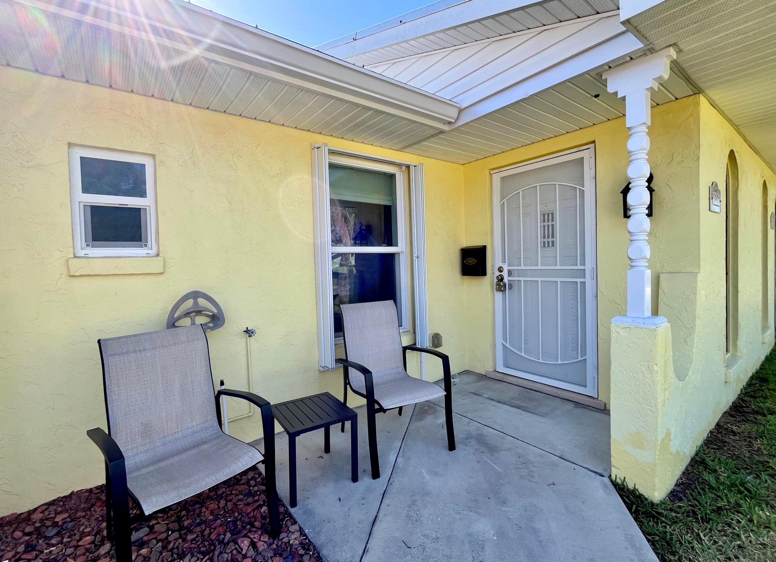 1933 Robalo Dr, Vero Beach FL  32960-5240 exterior