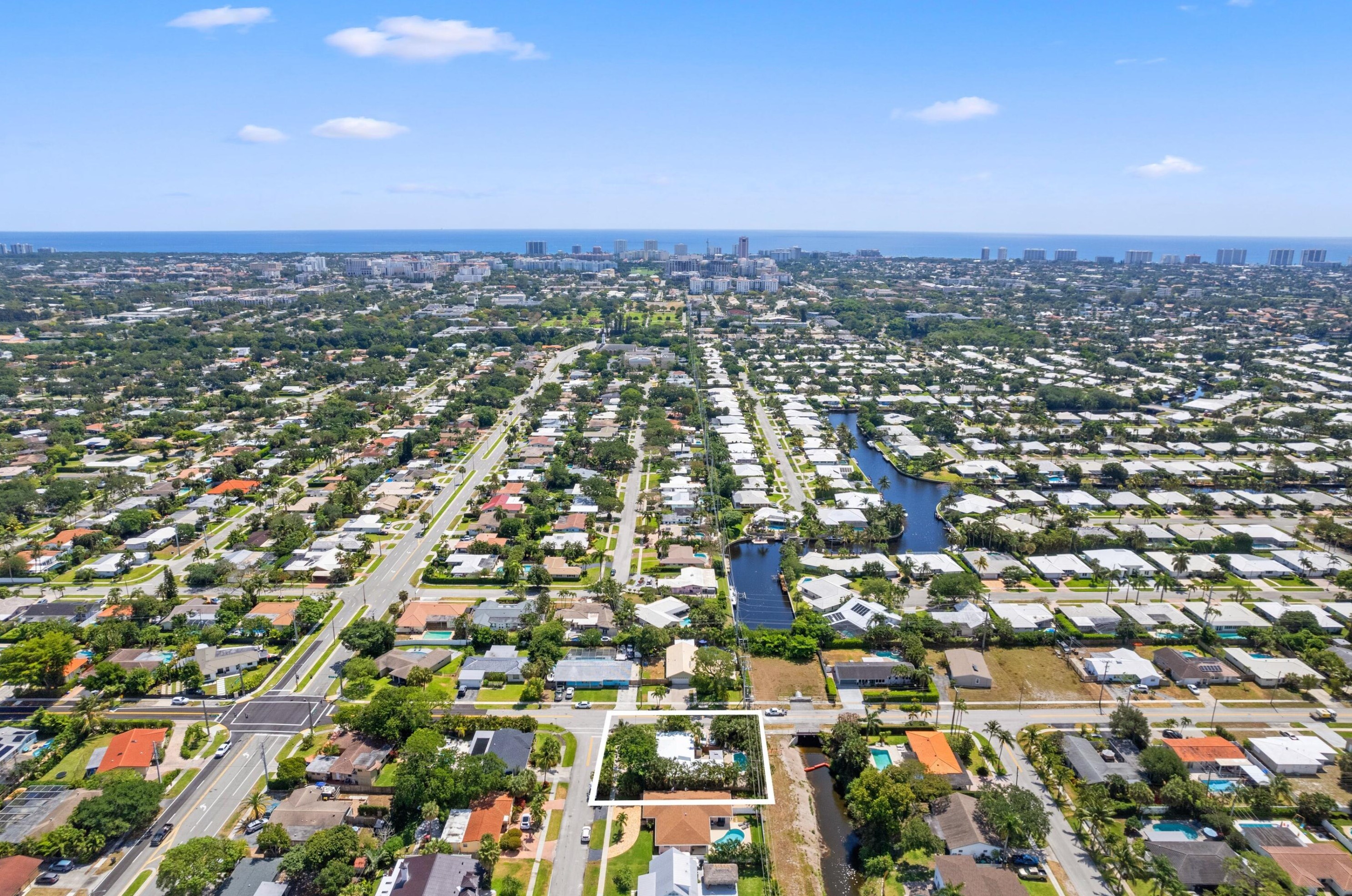 900 7th St, Boca Raton, FL 33486-3422