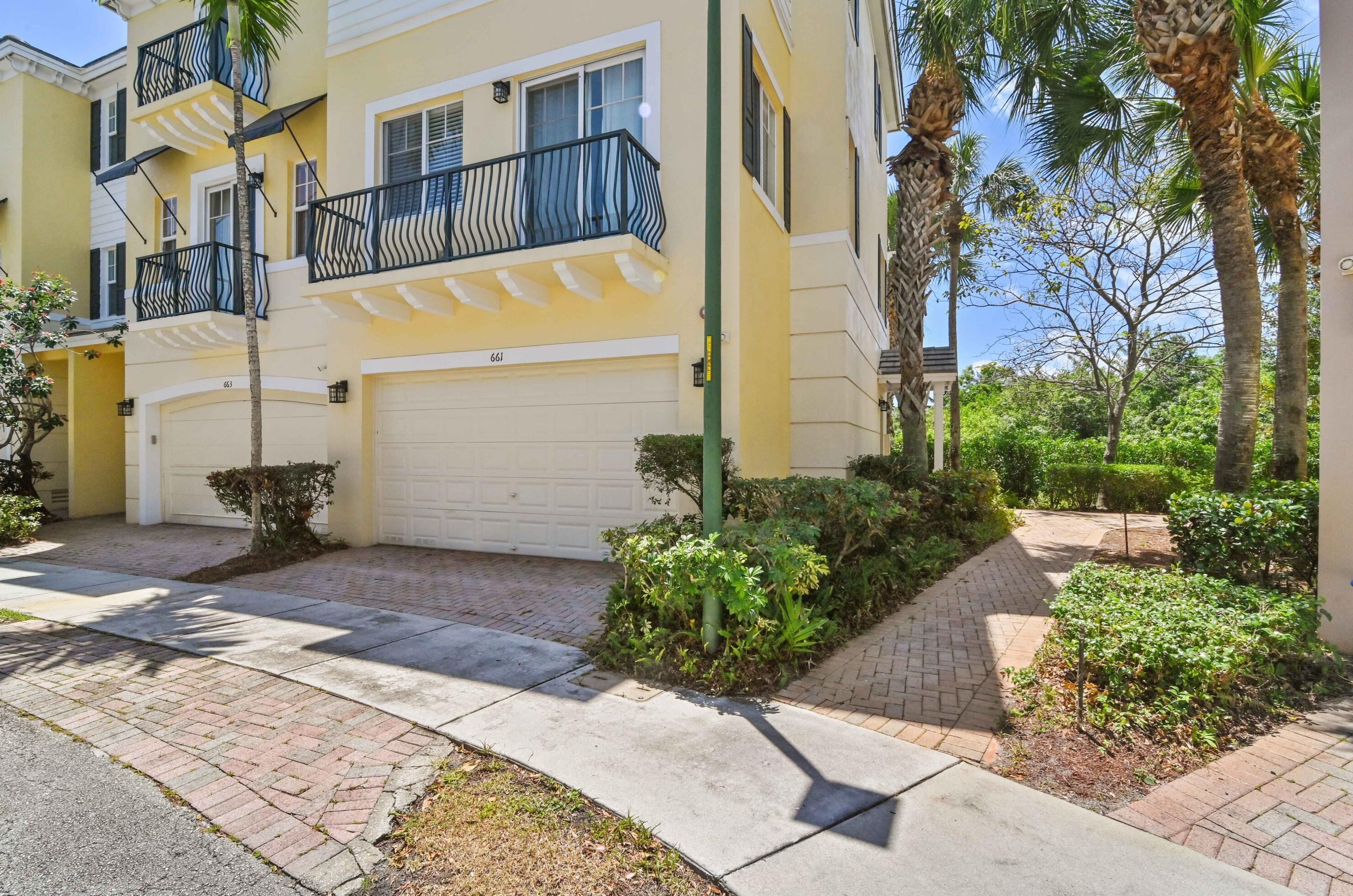 661 38th Cir, Boca Raton, FL 33431-5704