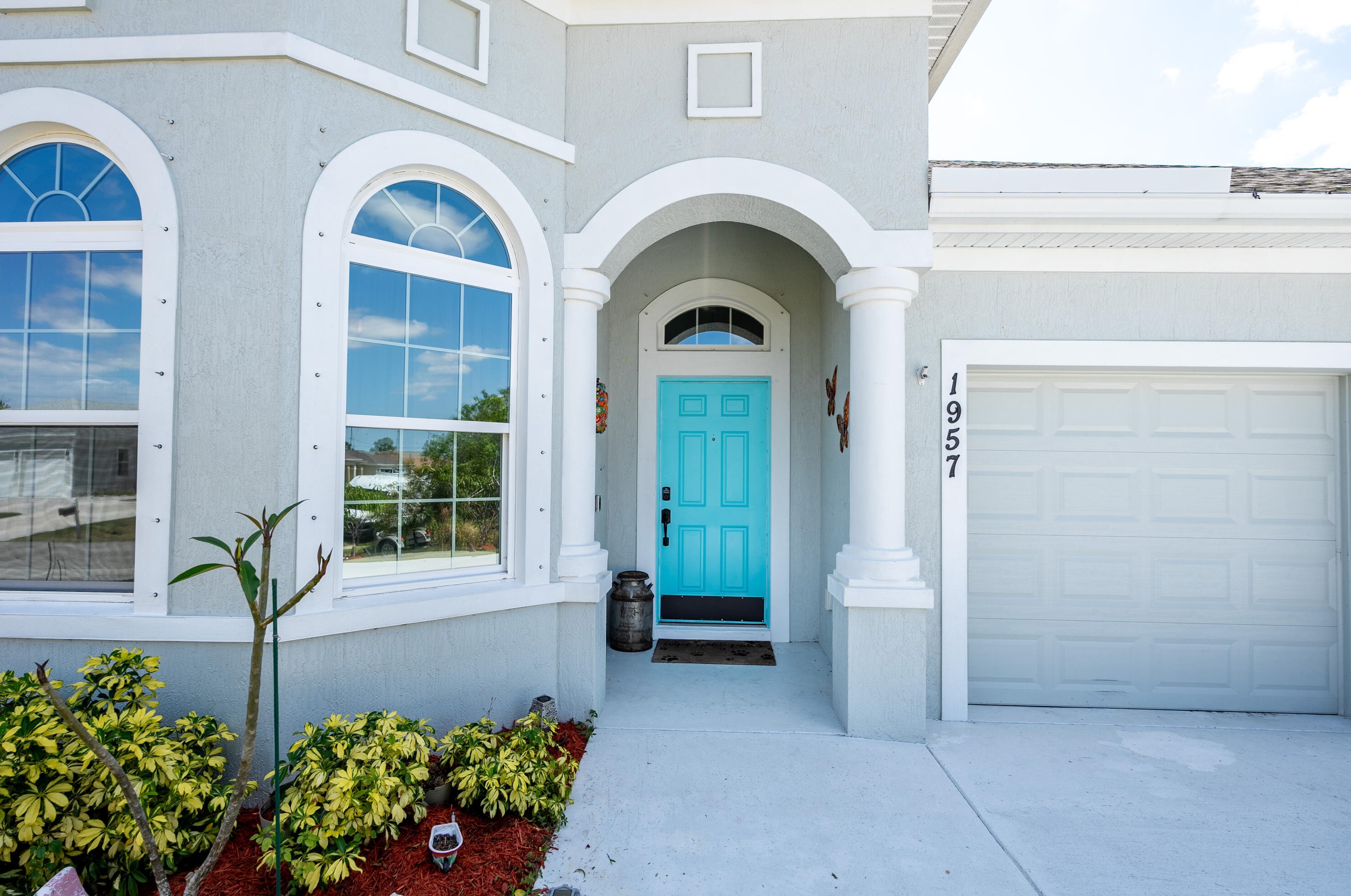 1957 Sw Glendale St, Fort Pierce, FL 34987