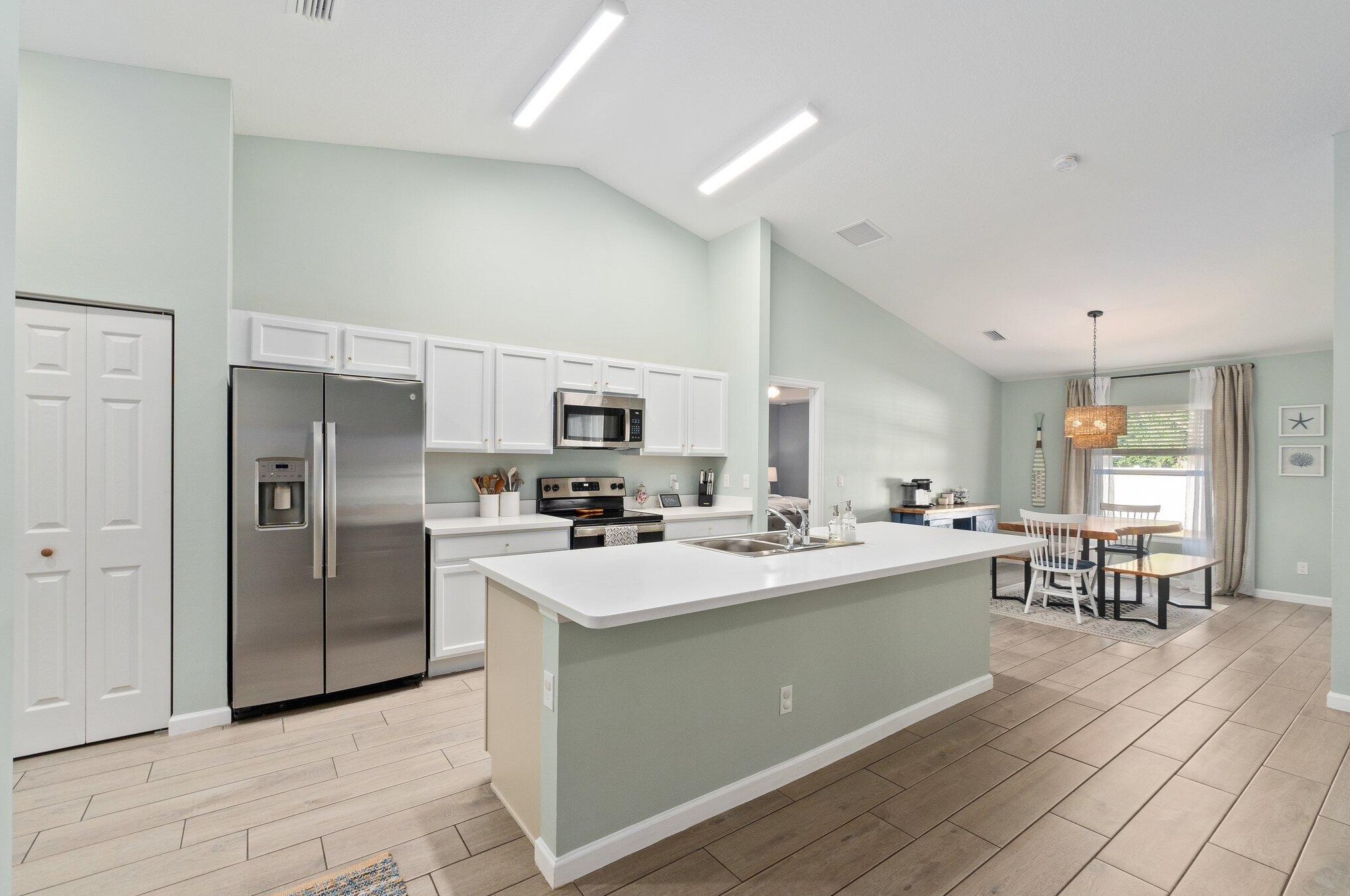 1697 Day St, Fort Pierce, FL 34953-1130