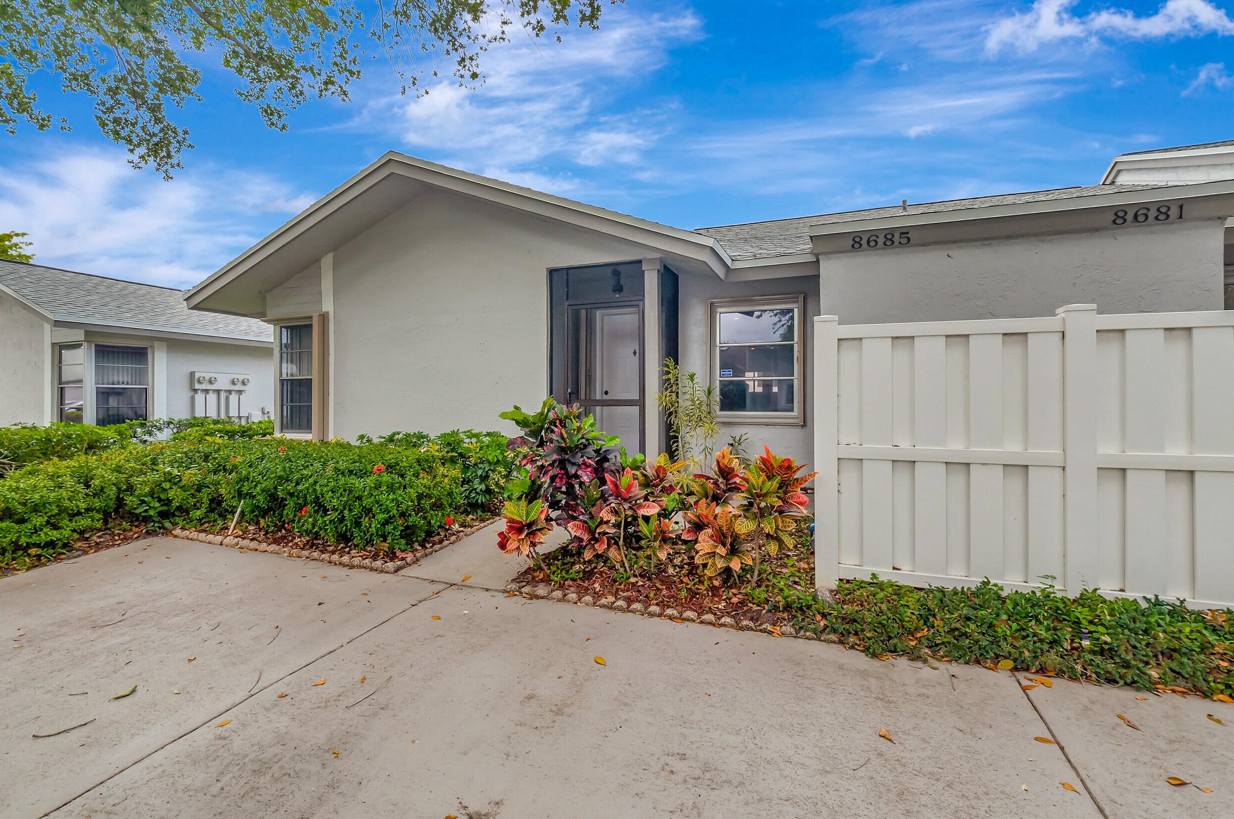 8685 Sunbird Pl, Boca Raton, FL 33496-5026