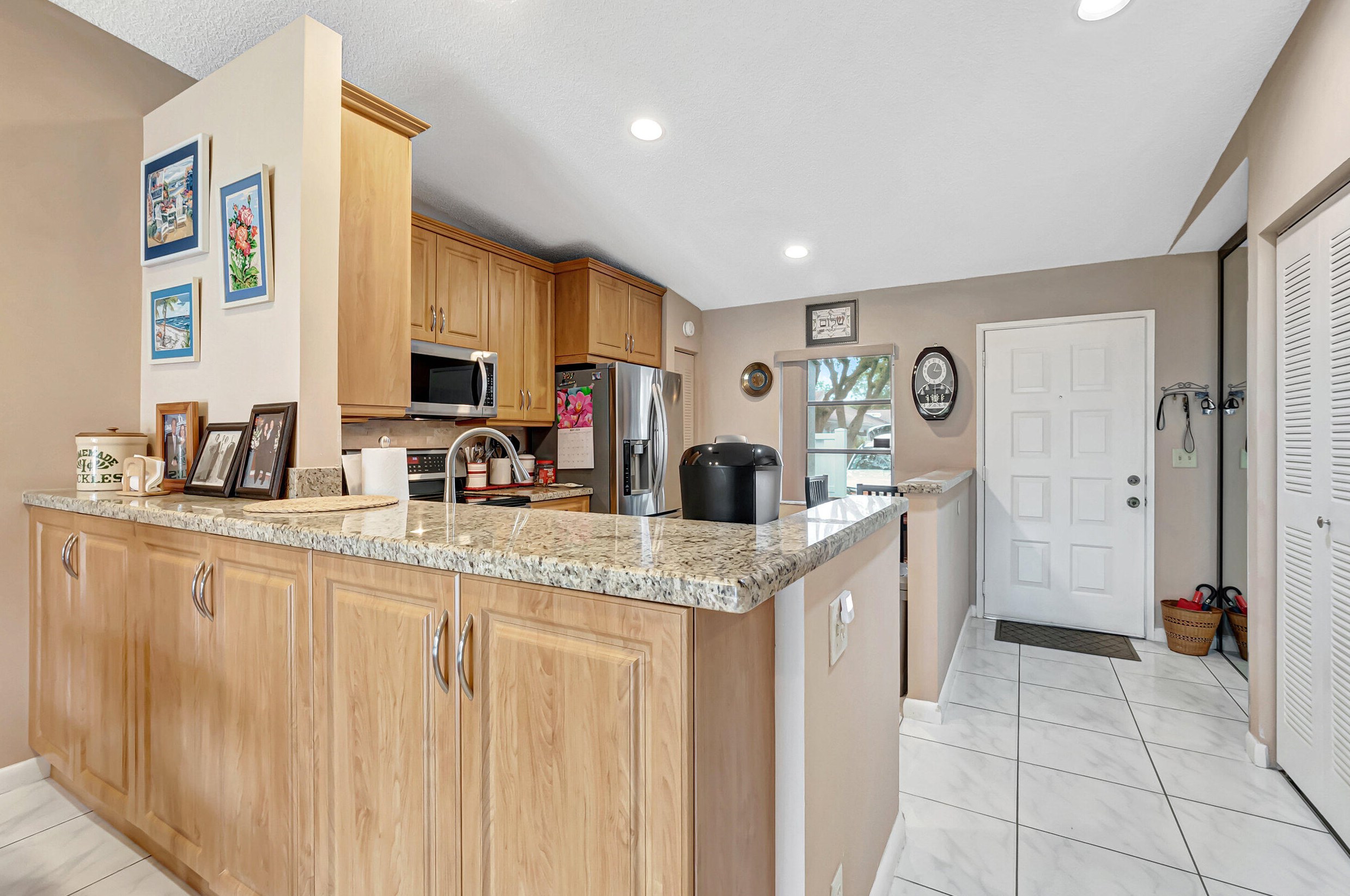 8685 Sunbird Pl, Boca Raton FL 33496-5086 exterior