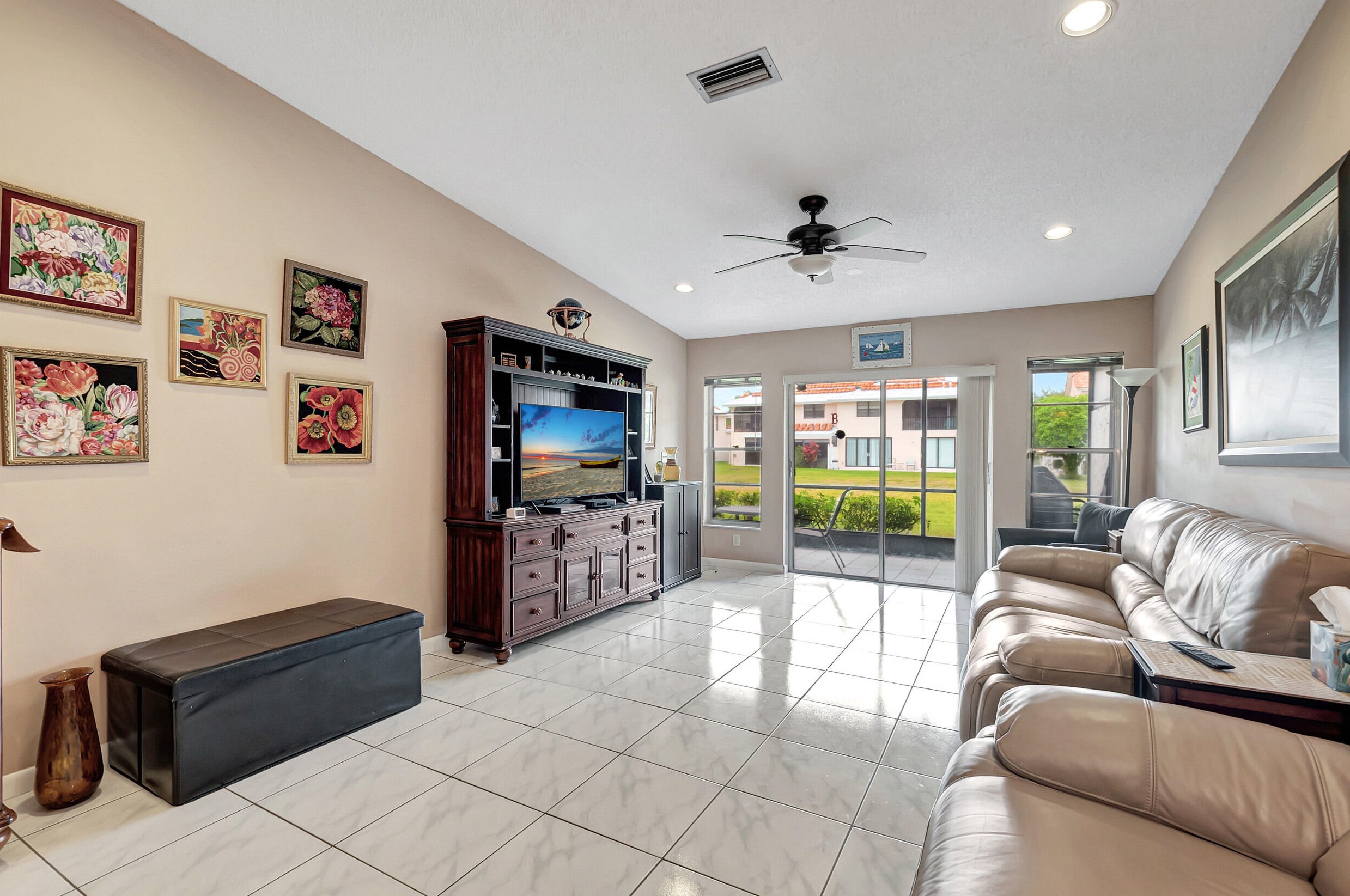 8685 Sunbird Pl, Boca Raton FL 33496-5086 exterior